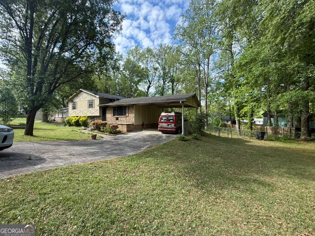 8833 Ashwood Drive Property Photo 10