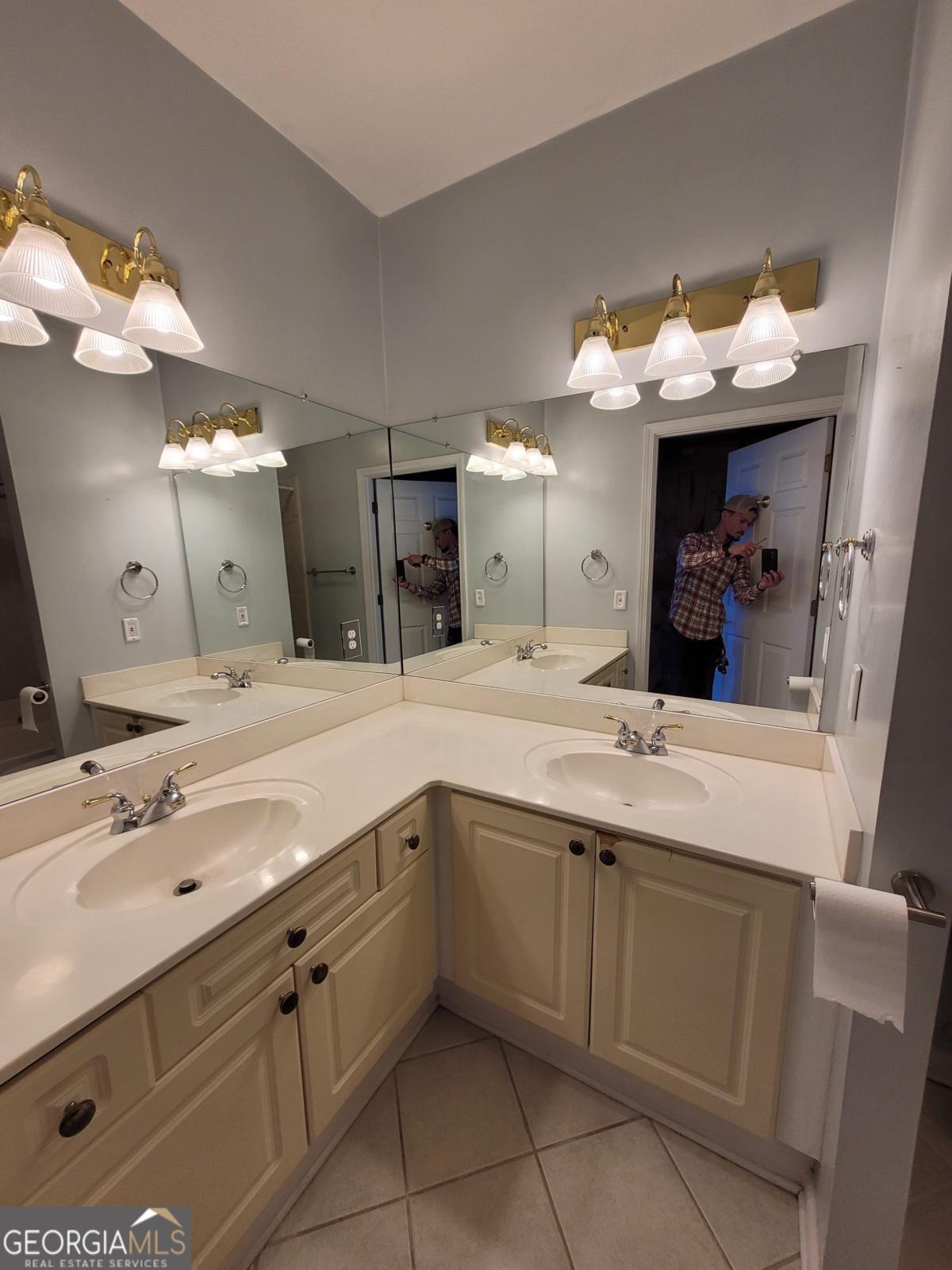 3334 Peachtree Road Ne # 404 Property Photo 5