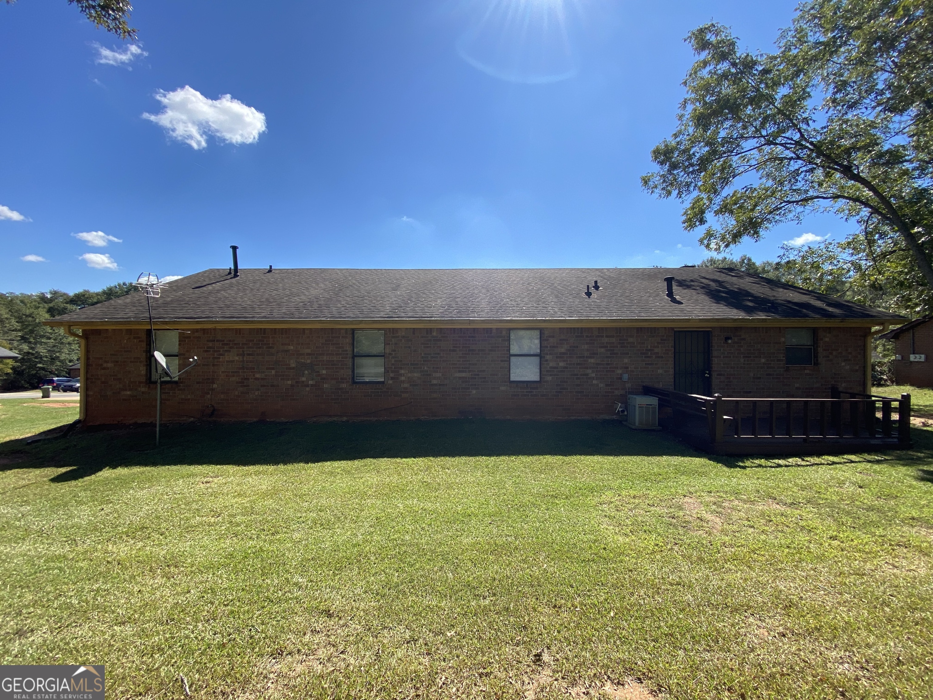 129 Tanglewood Drive # B Property Photo 4