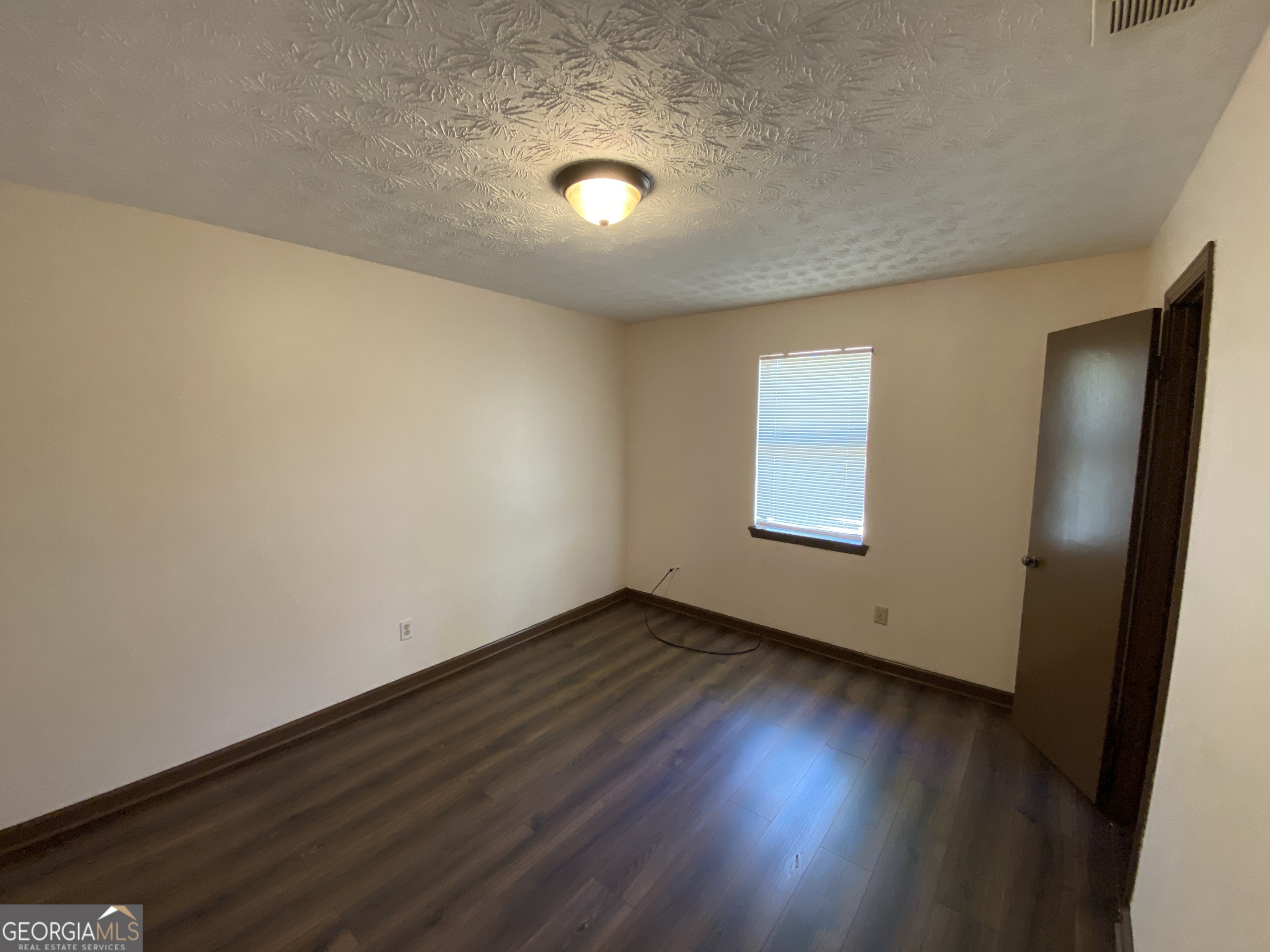 129 Tanglewood Drive # B Property Photo 11