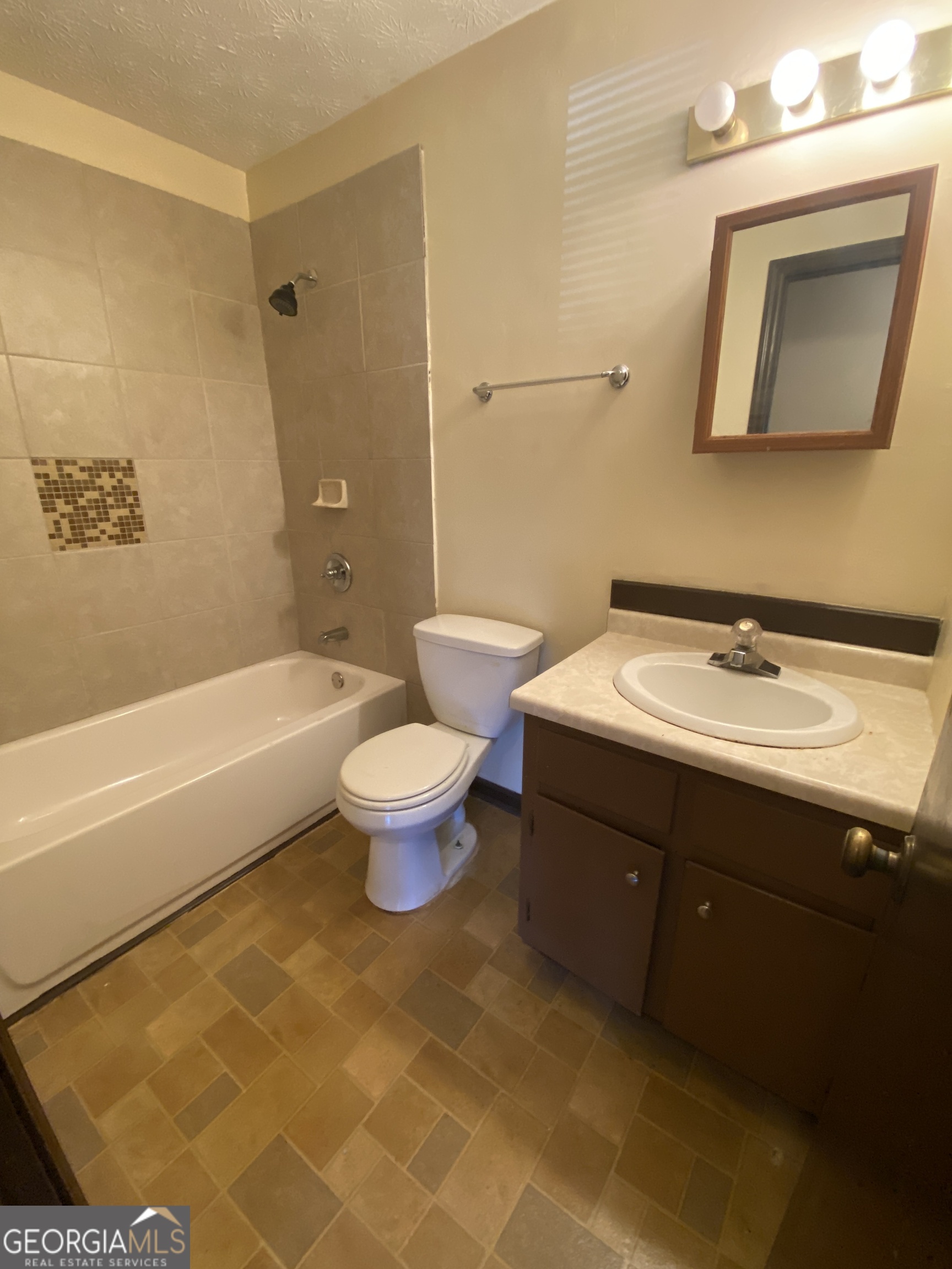 129 Tanglewood Drive # B Property Photo 20