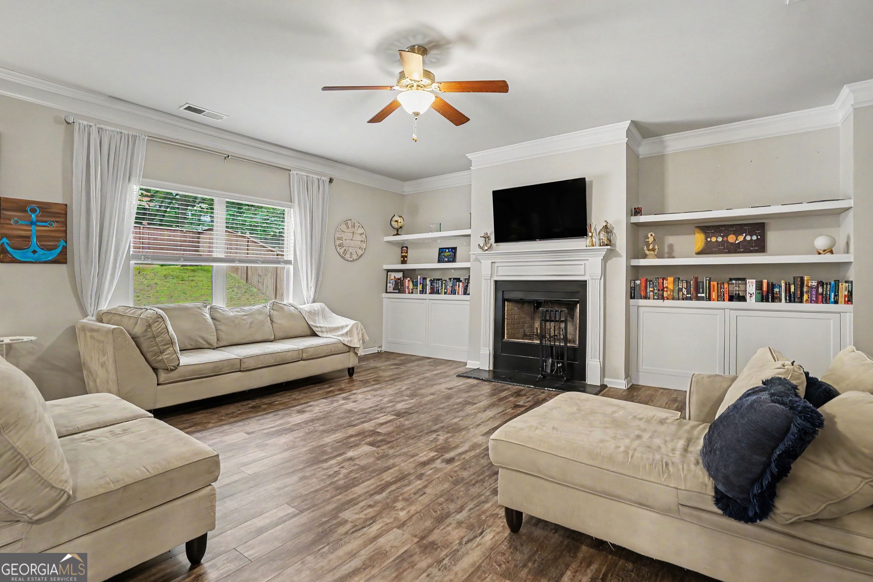 585 Country Ridge Drive Property Photo 6