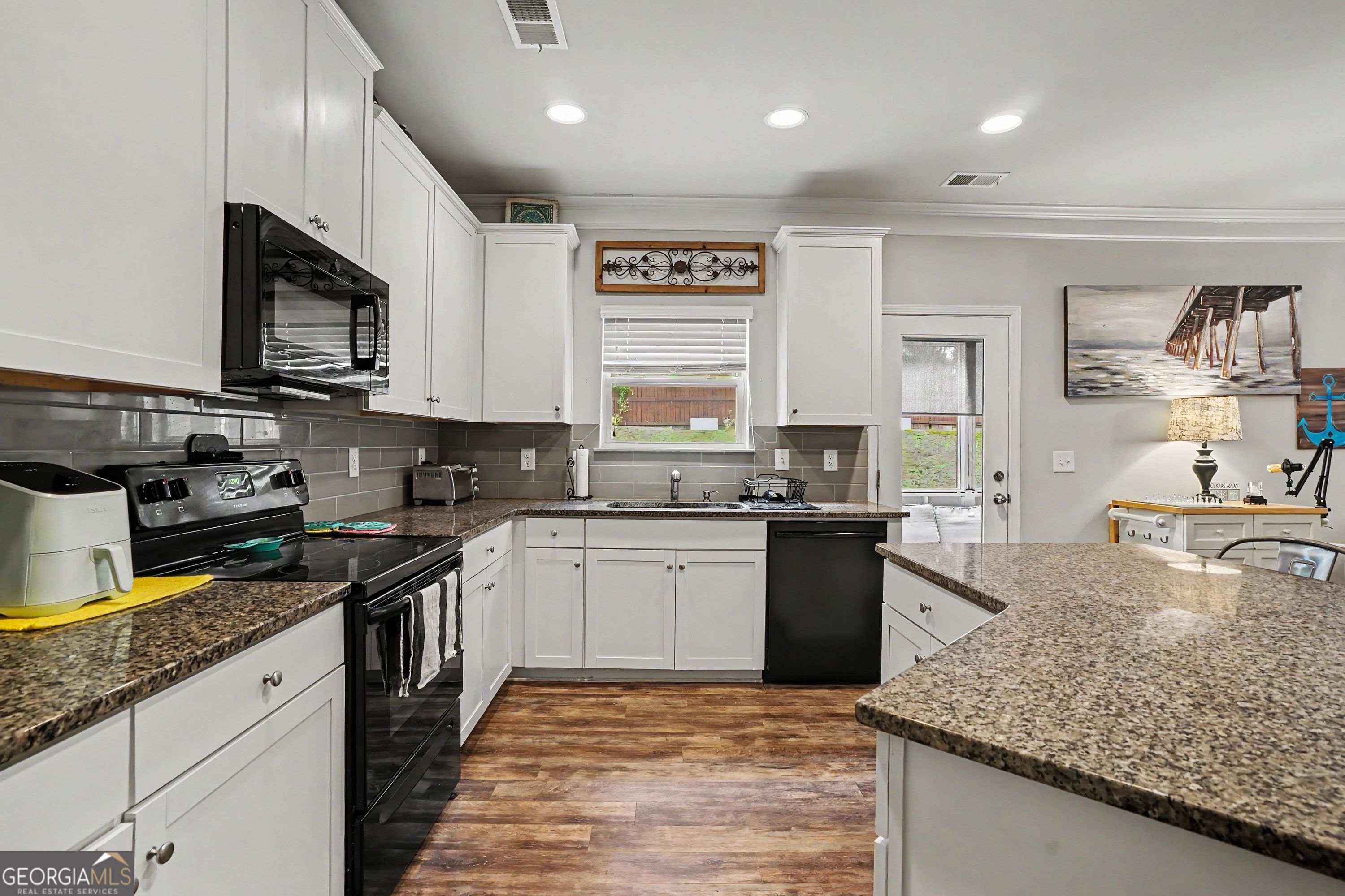 585 Country Ridge Drive Property Photo 11