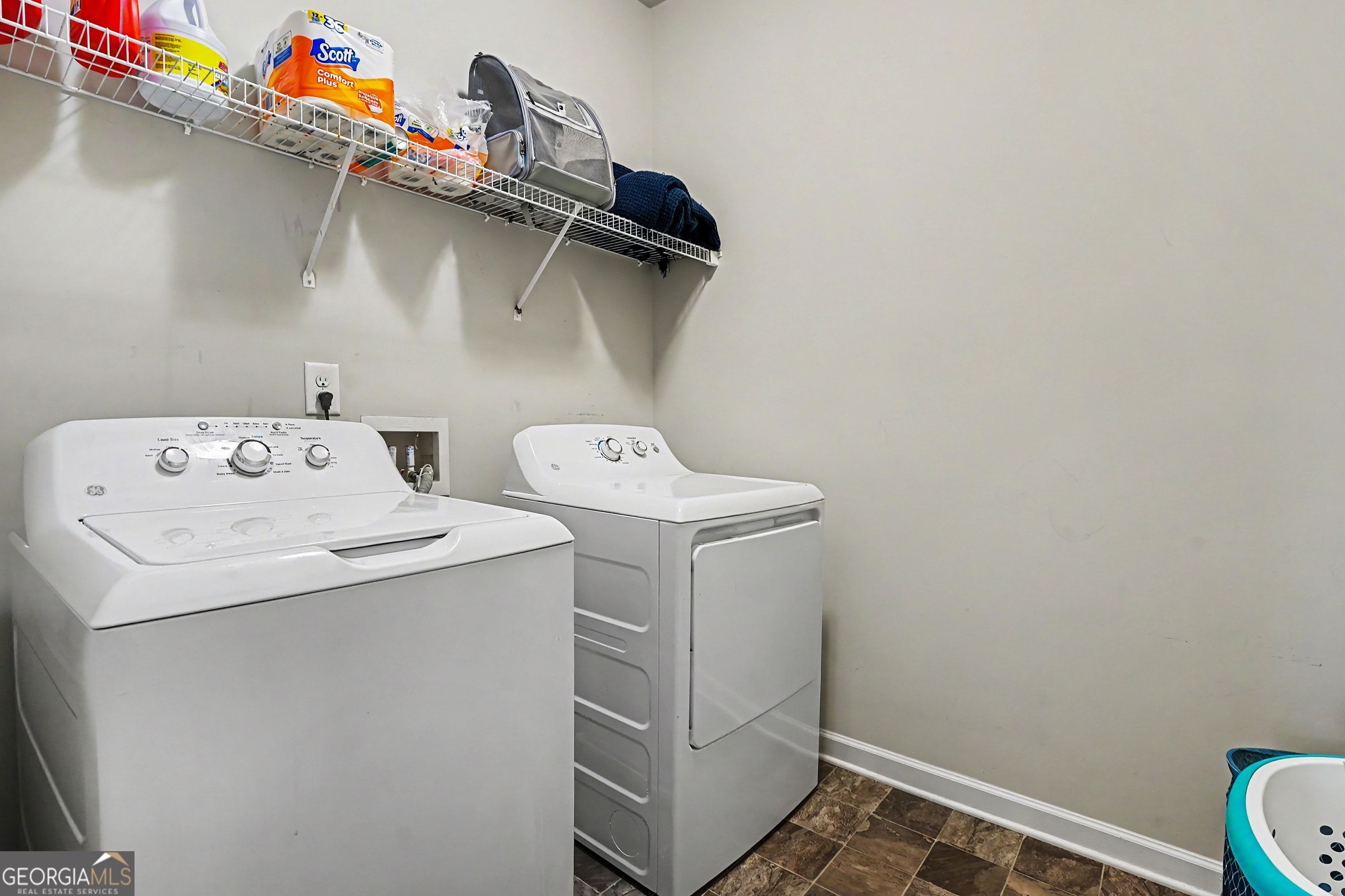585 Country Ridge Drive Property Photo 26