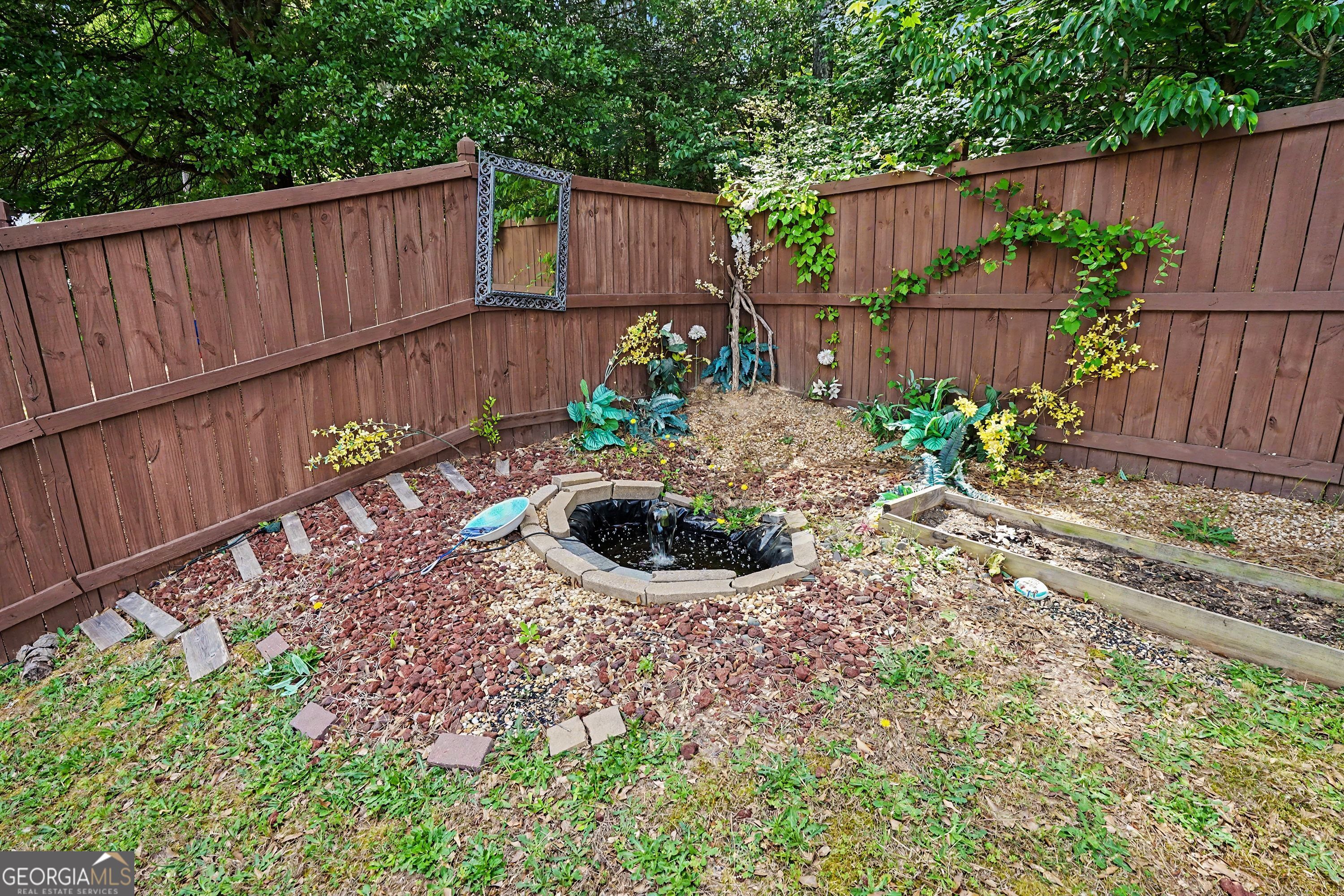585 Country Ridge Drive Property Photo 29
