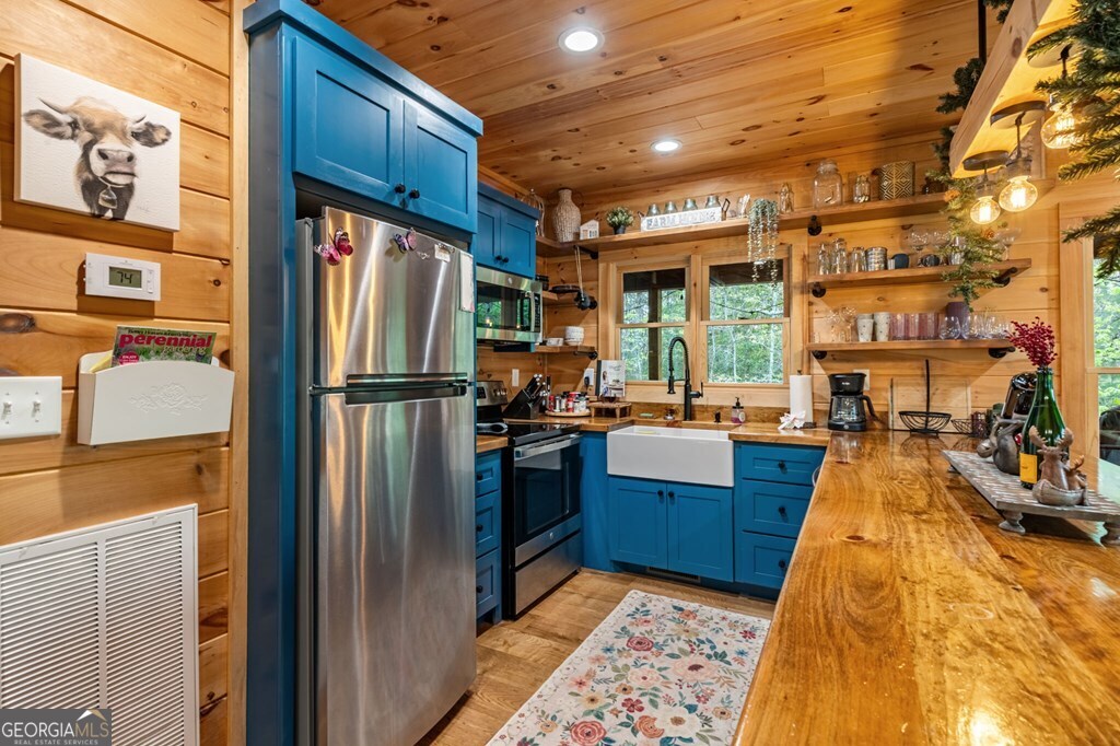 490 Walnut Hills Drive Property Photo 16