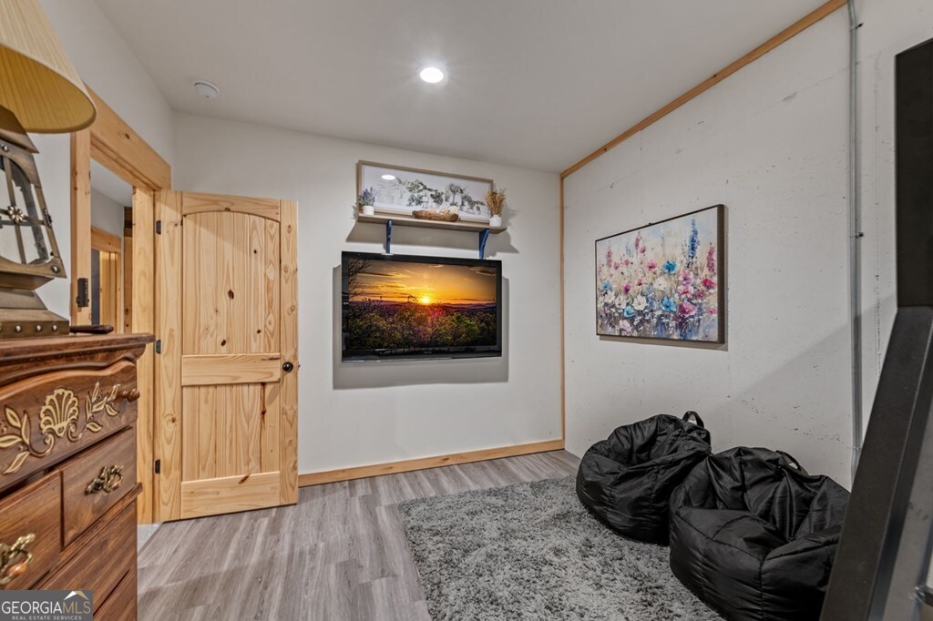 490 Walnut Hills Drive Property Photo 32