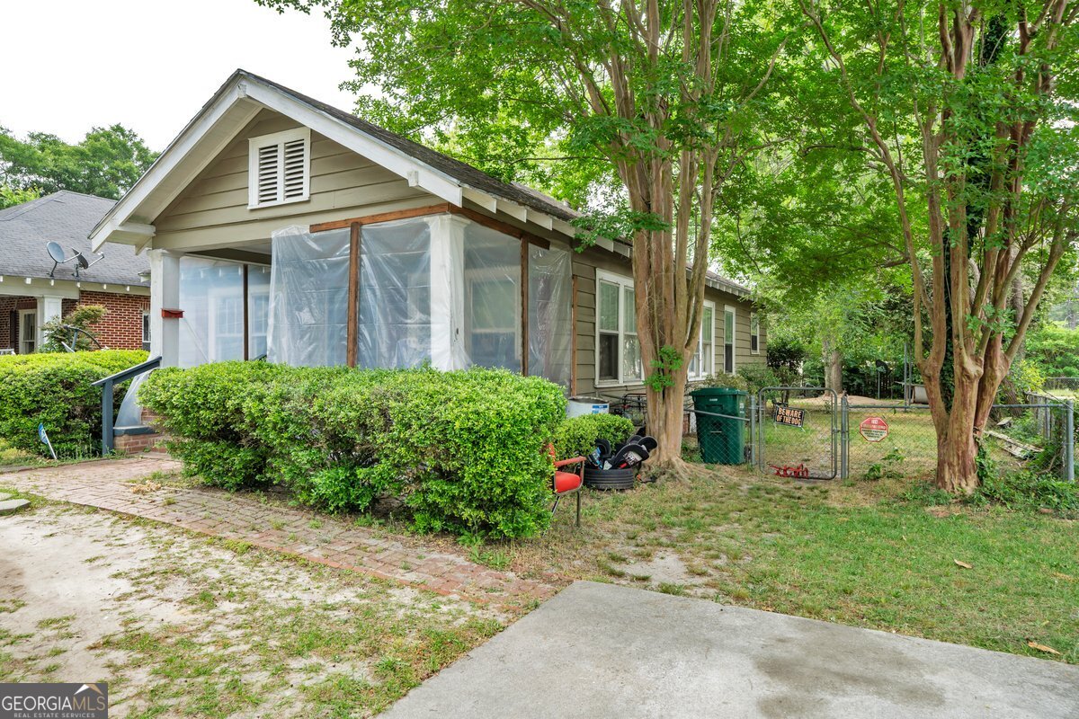 610 E 15th Avenue Property Photo 17