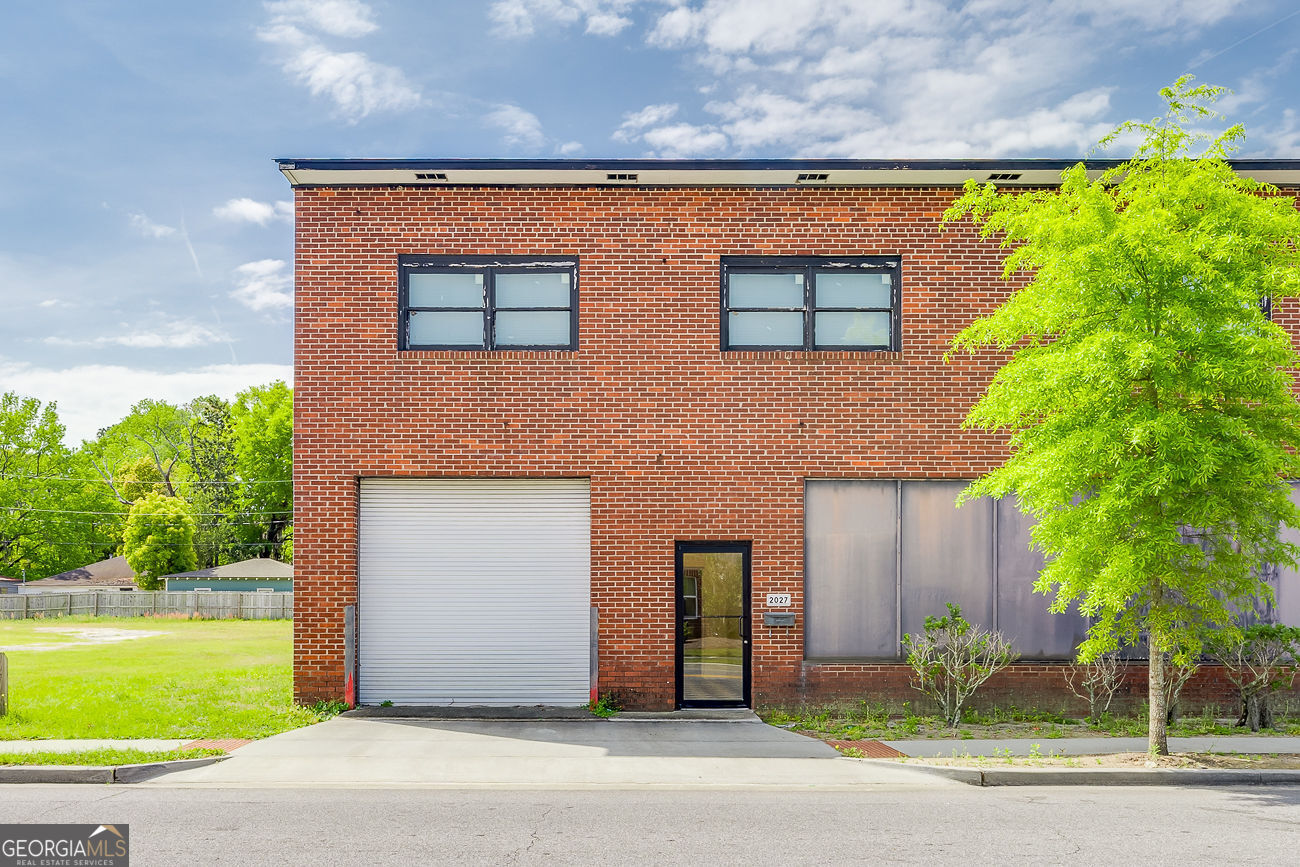 2023 E Gwinnett Street Property Photo 1