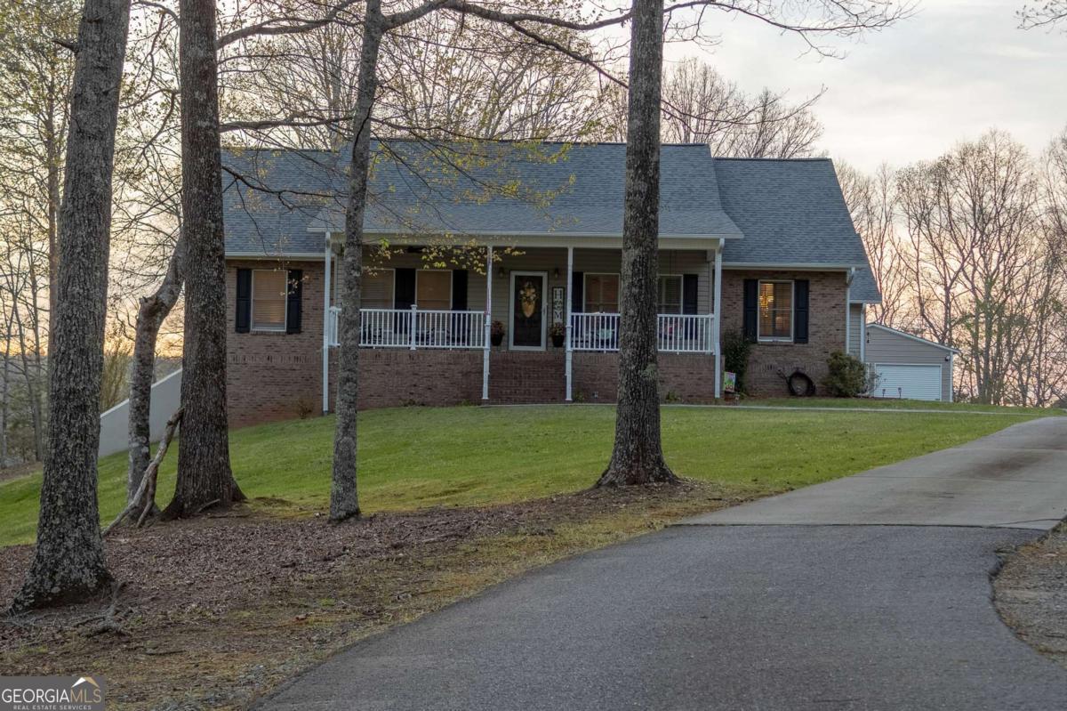 141 Chambers Mountain Property Photo 1