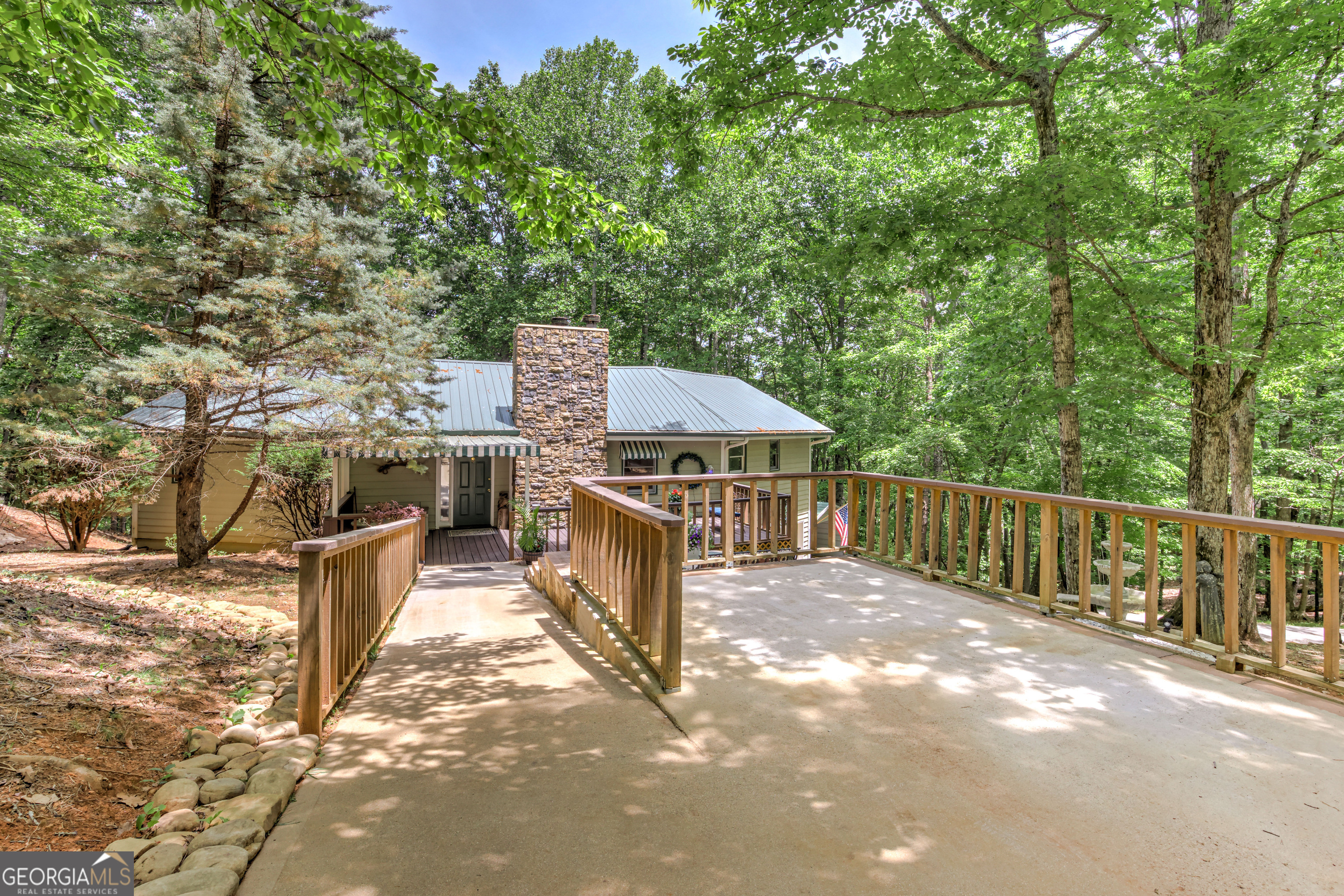 24 Sal Mountain Way Property Photo 3