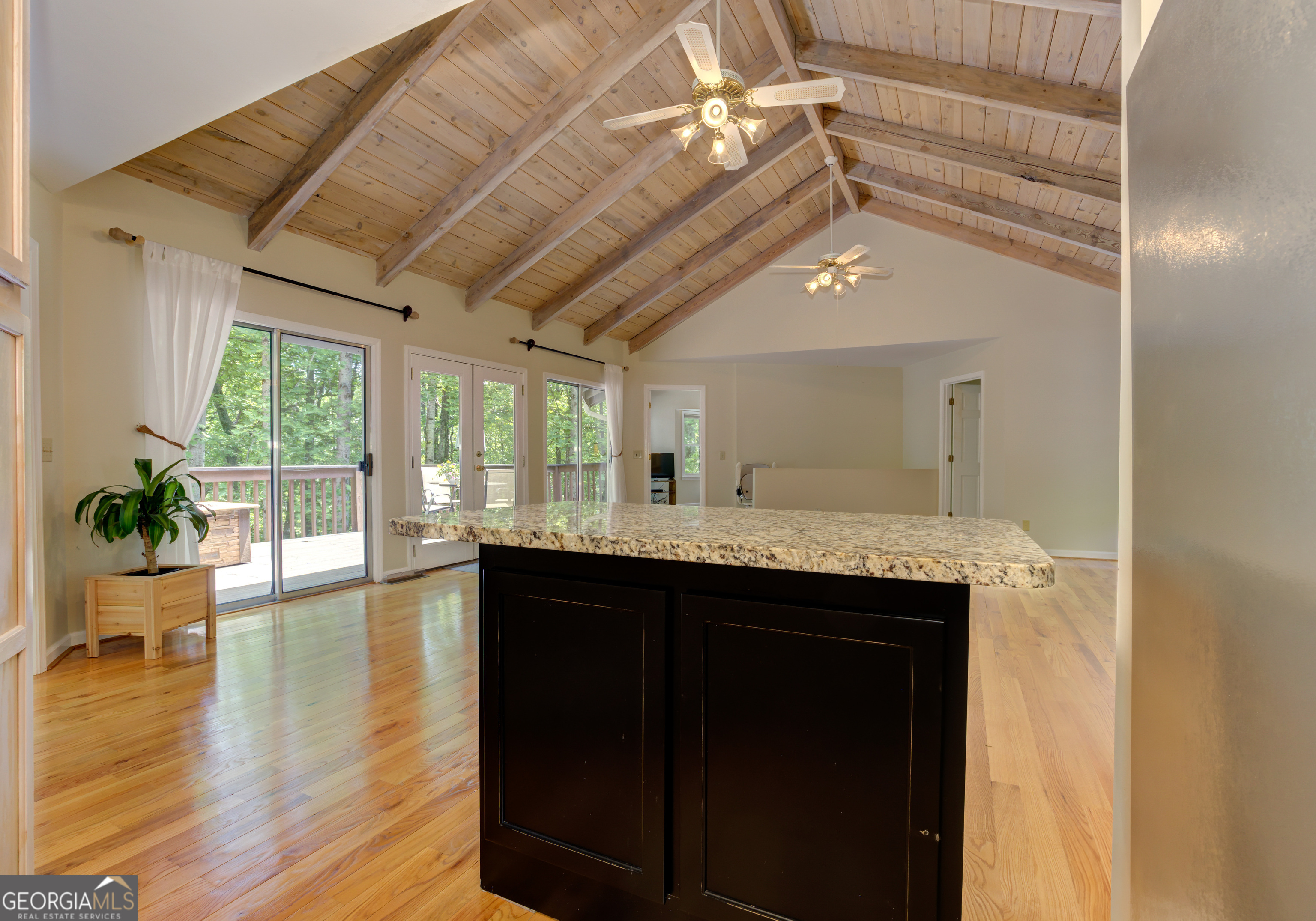 24 Sal Mountain Way Property Photo 19