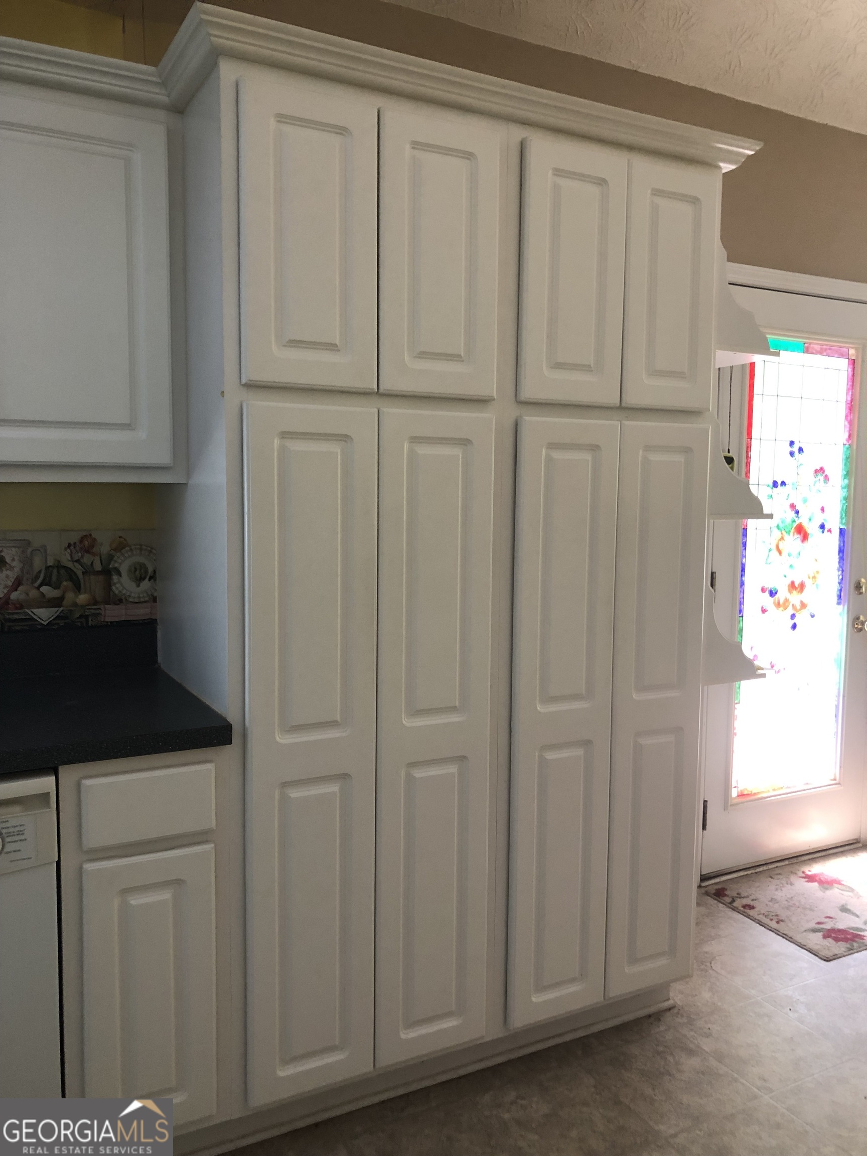 1744 Campbell Road Property Photo 8
