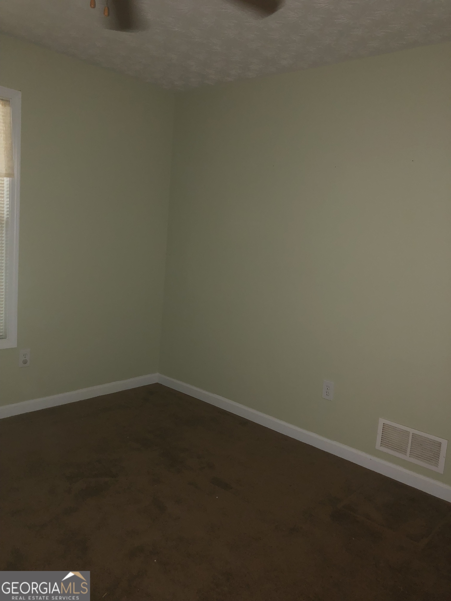 1744 Campbell Road Property Photo 15
