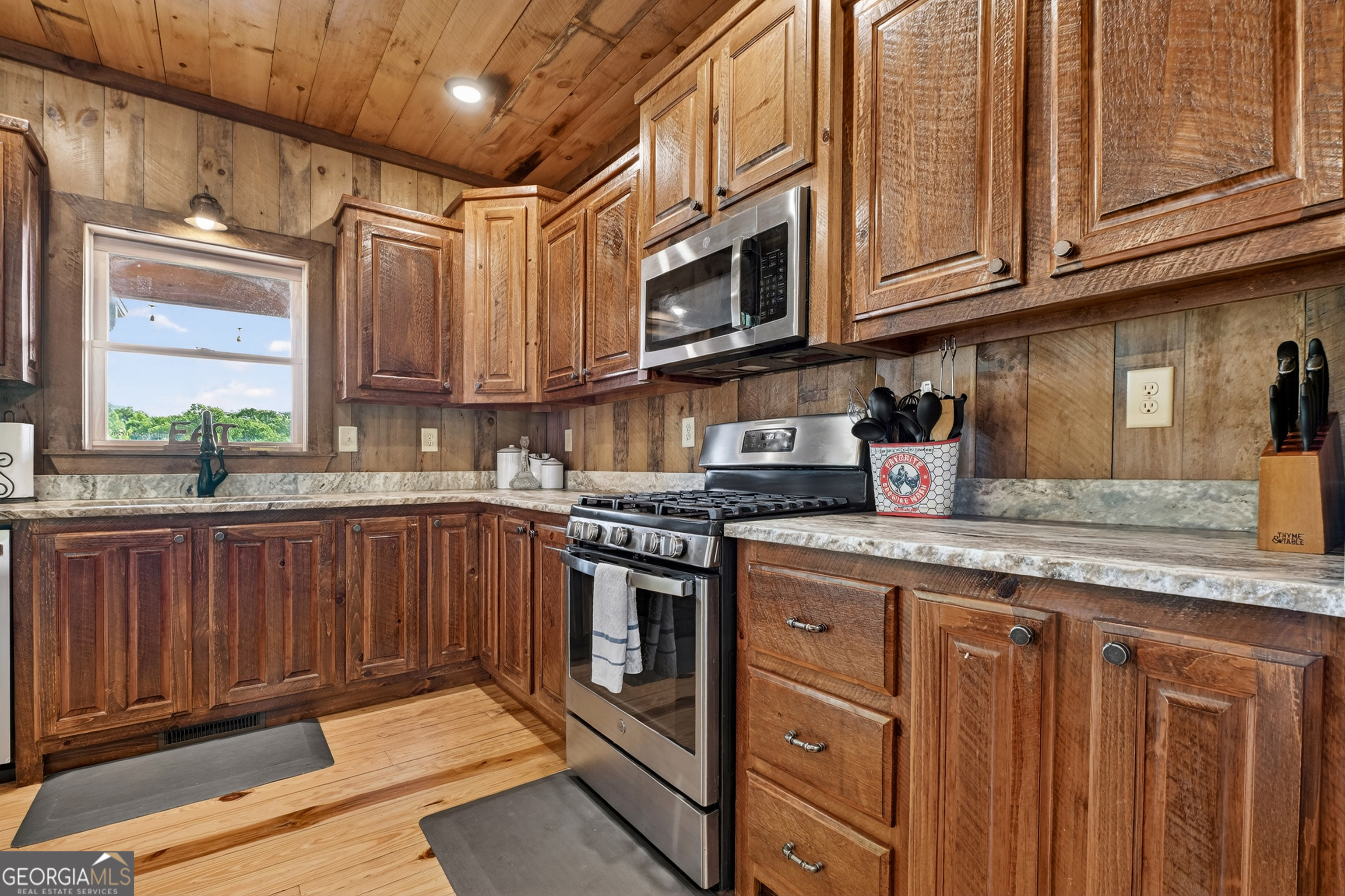 3804 Aska Road Property Photo 14