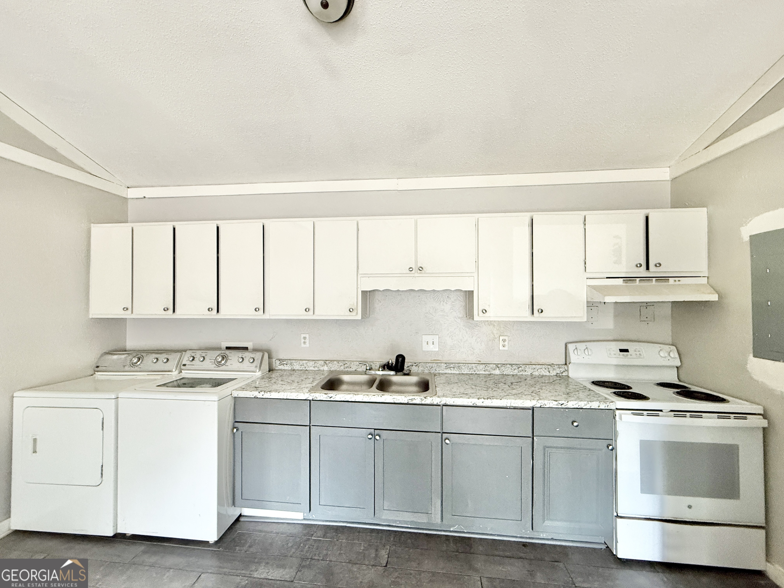 4701 Flat Shoals Road Property Photo 6