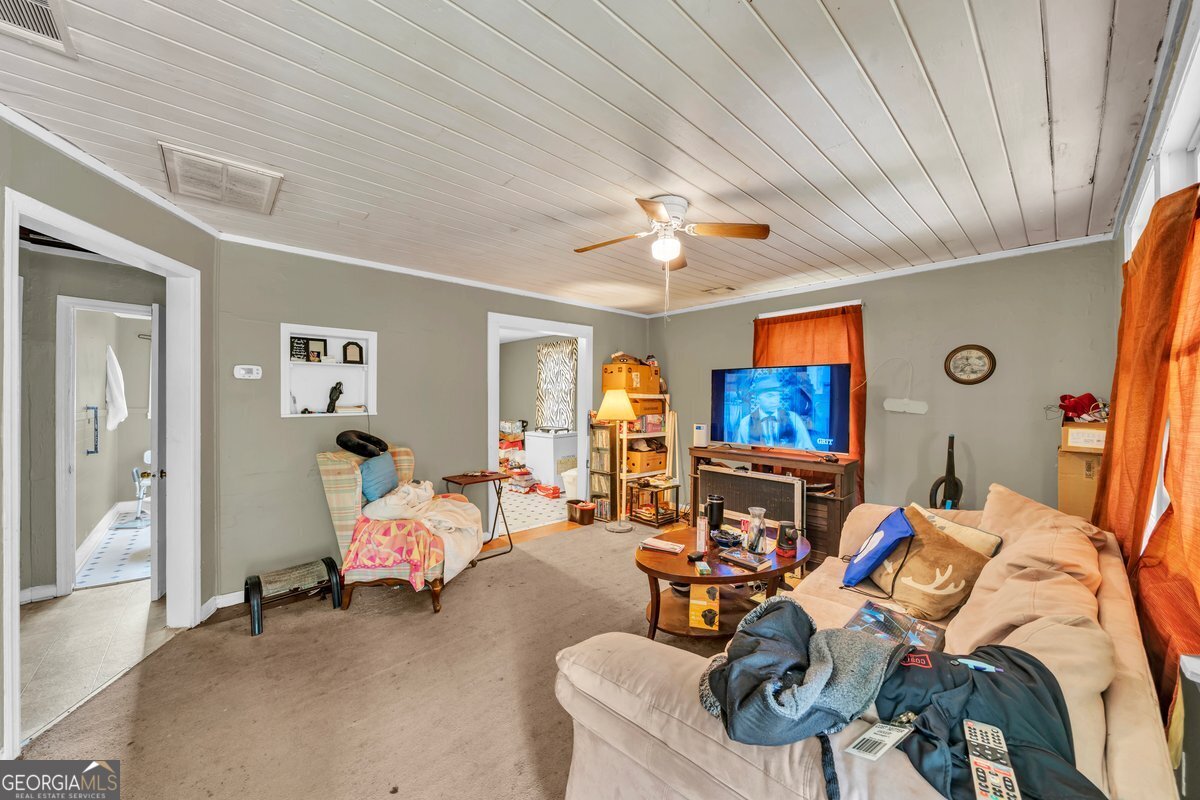 512 Oakland Avenue Property Photo 3