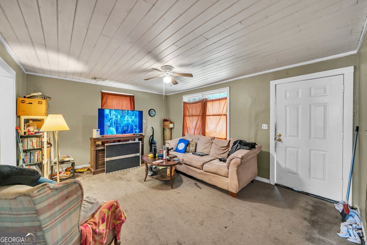 512 Oakland Avenue Property Photo 4