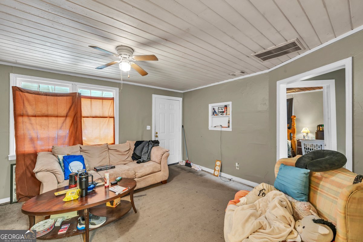 512 Oakland Avenue Property Photo 5