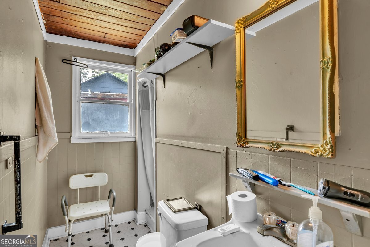 512 Oakland Avenue Property Photo 12