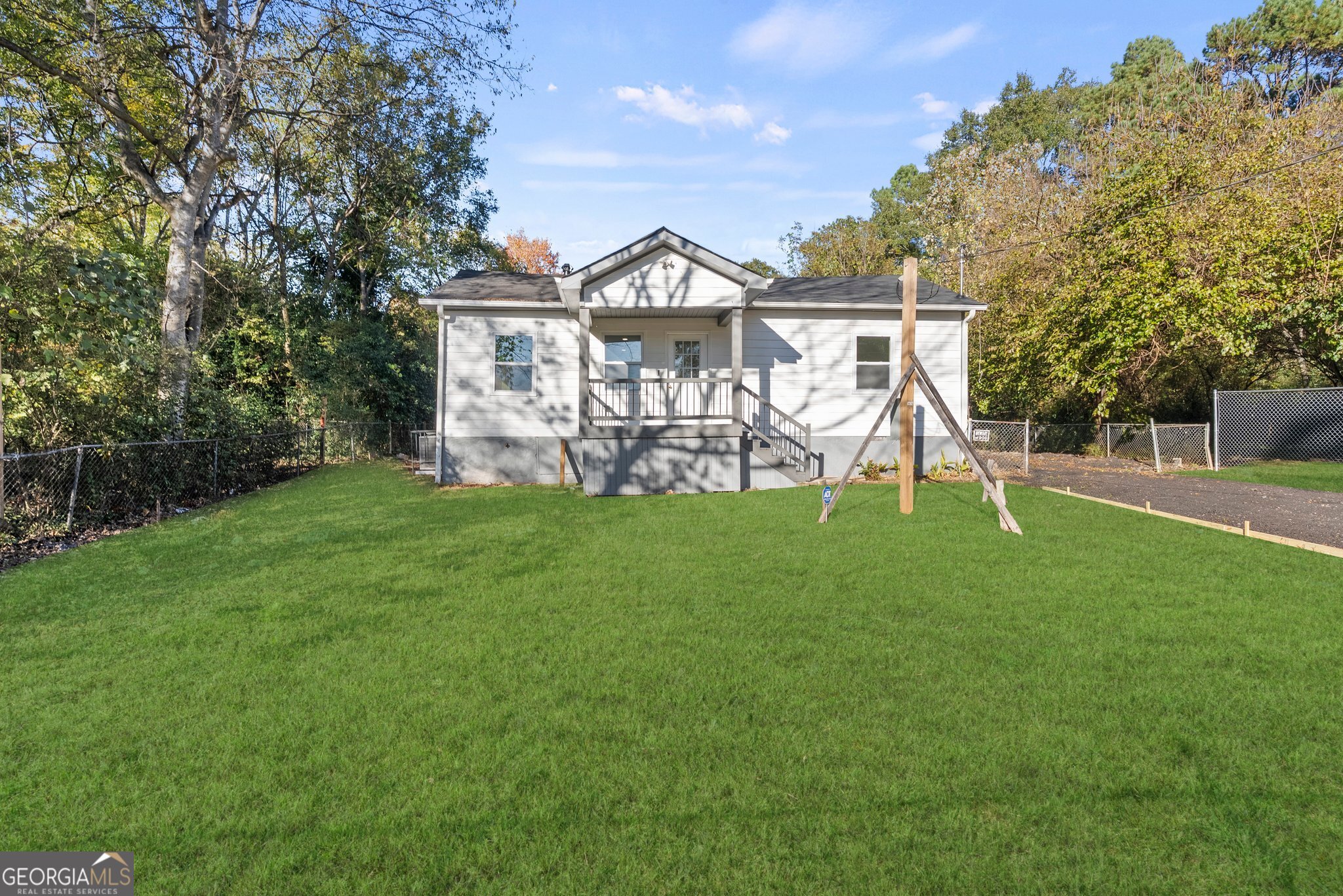 5476 OLD ROCKBRIDGE Road Property Photo 1