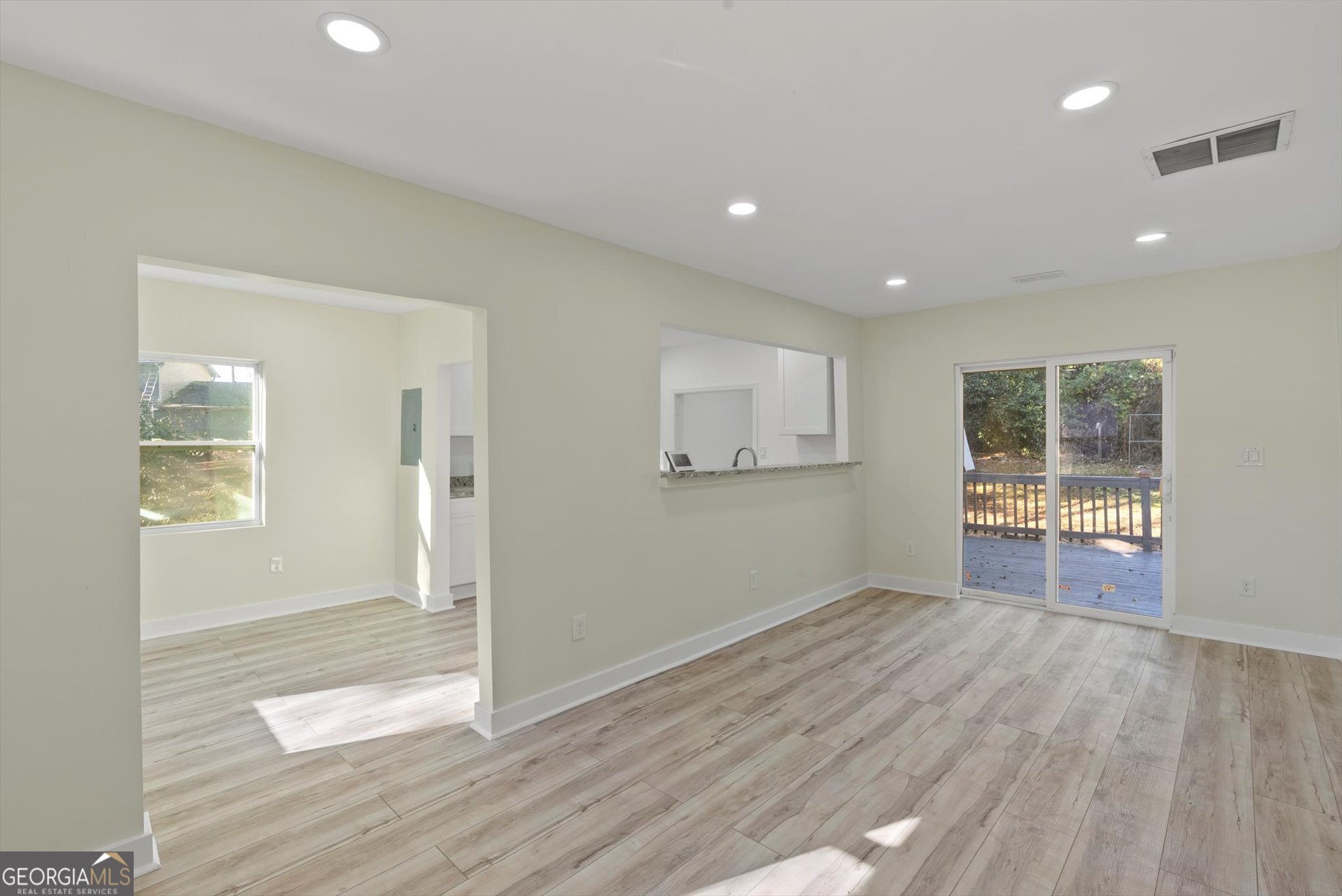 5476 Old Rockbridge Road Property Photo 4