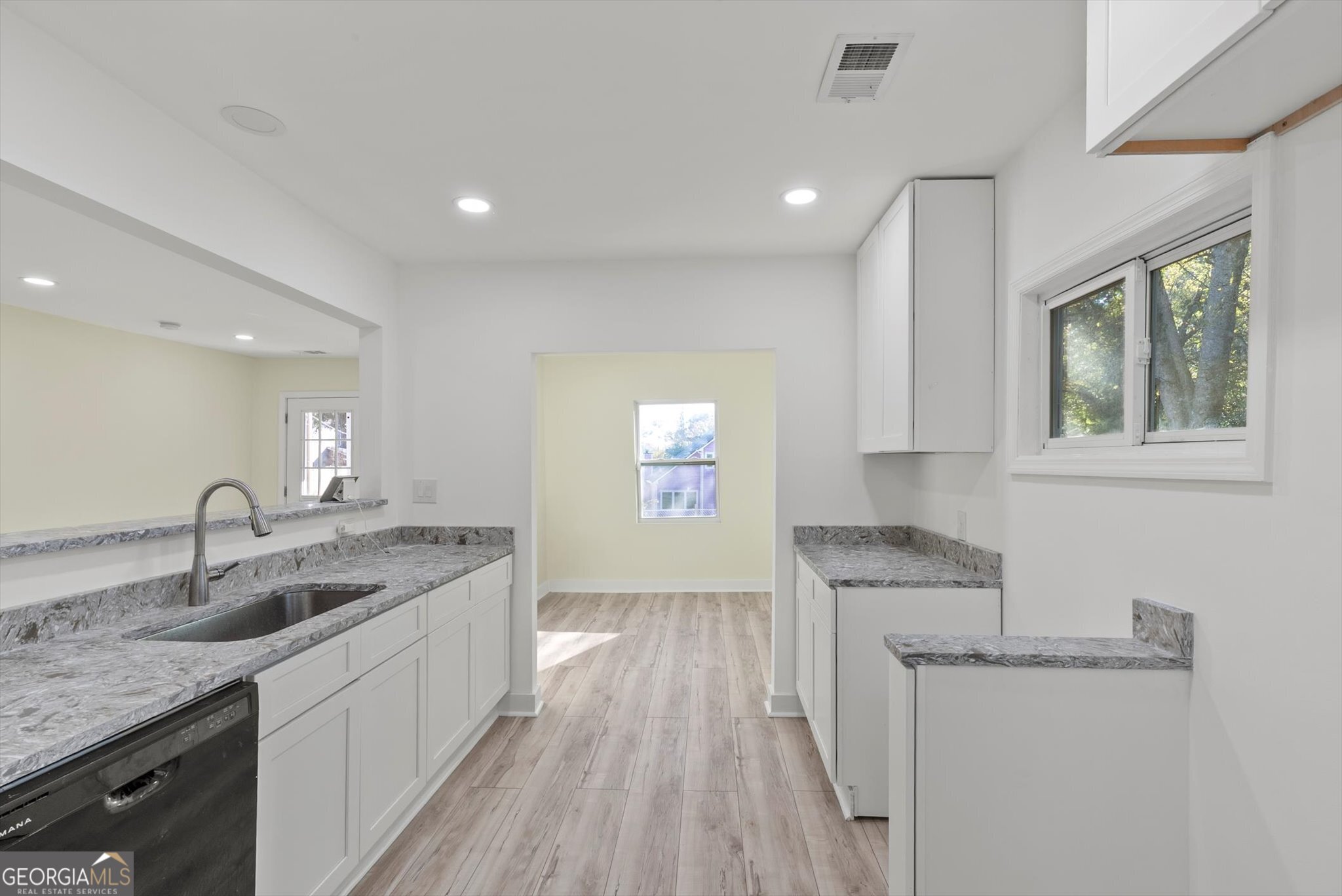 5476 Old Rockbridge Road Property Photo 12