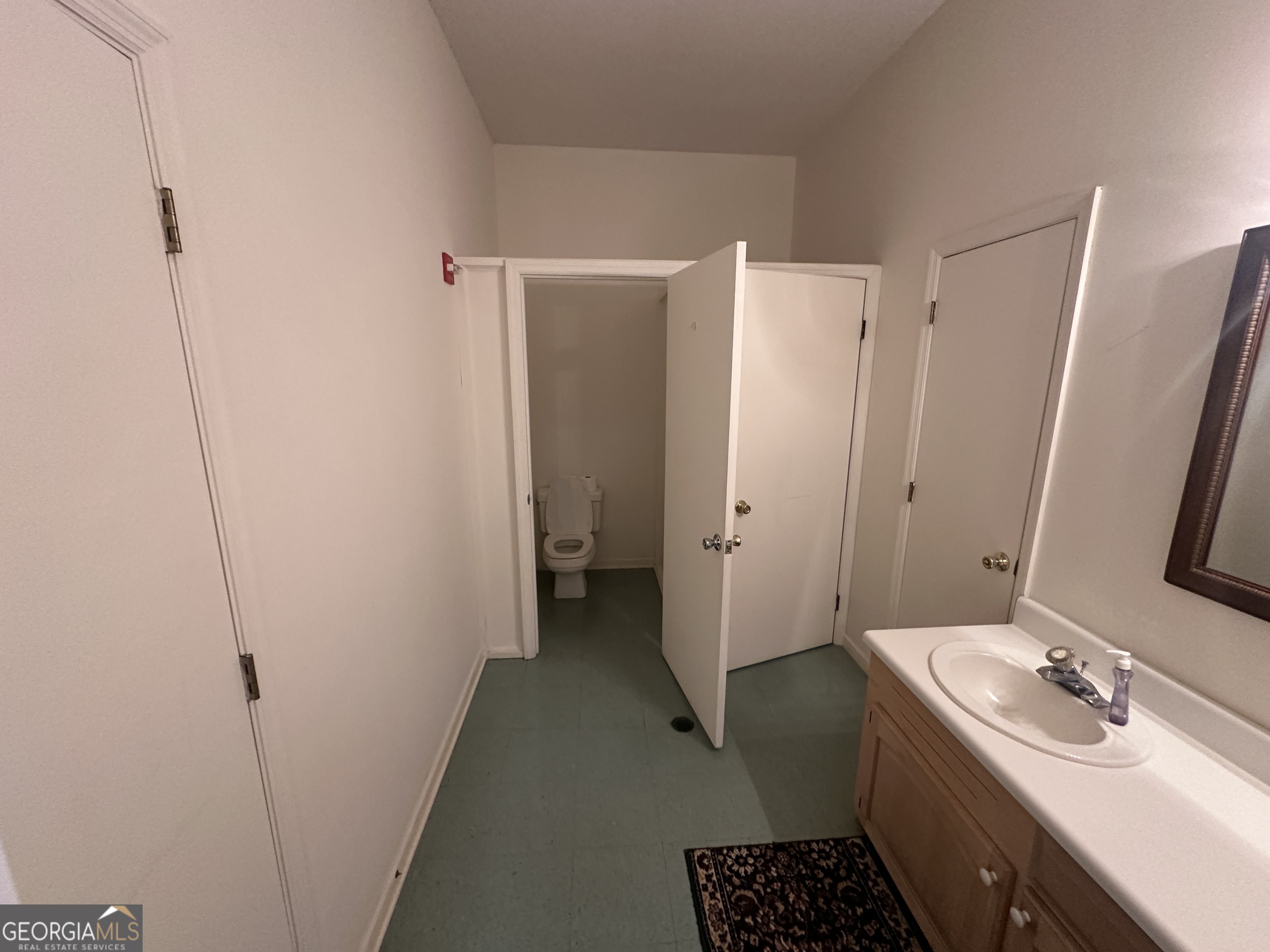 1451 Savannah Highway Property Photo 14