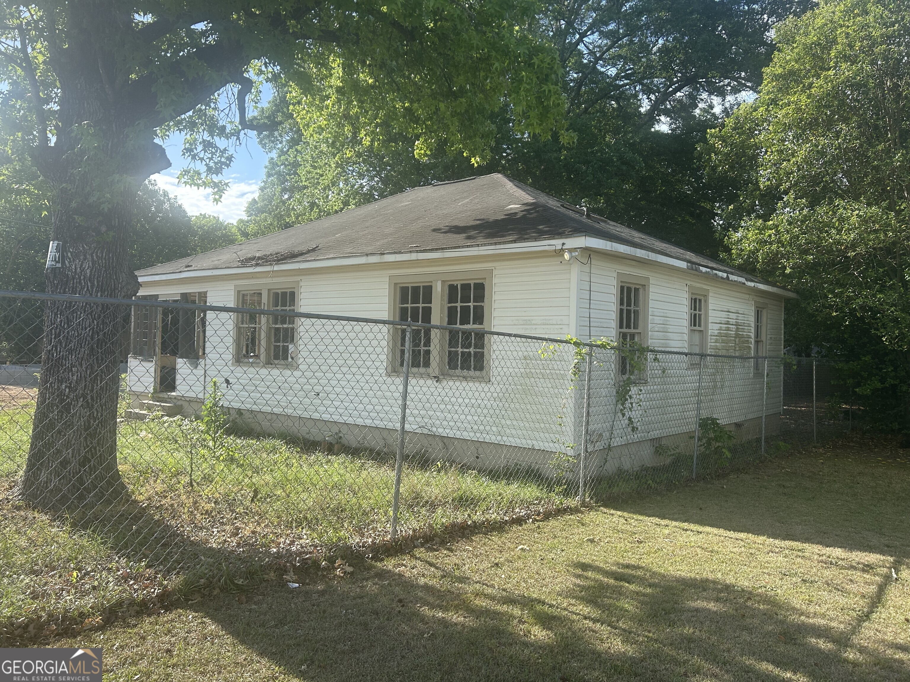 730 Villa Esta Avenue Property Photo 2