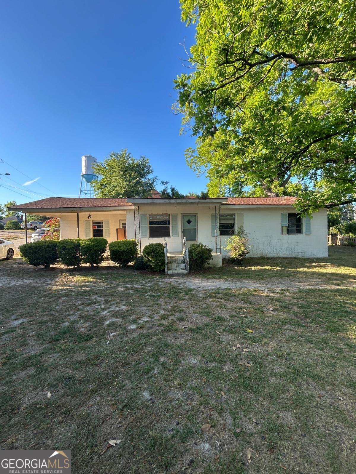 2645 E Elm Street Property Photo 1