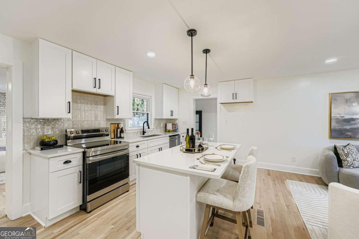 3059 Will Rogers Place Se Property Photo 8