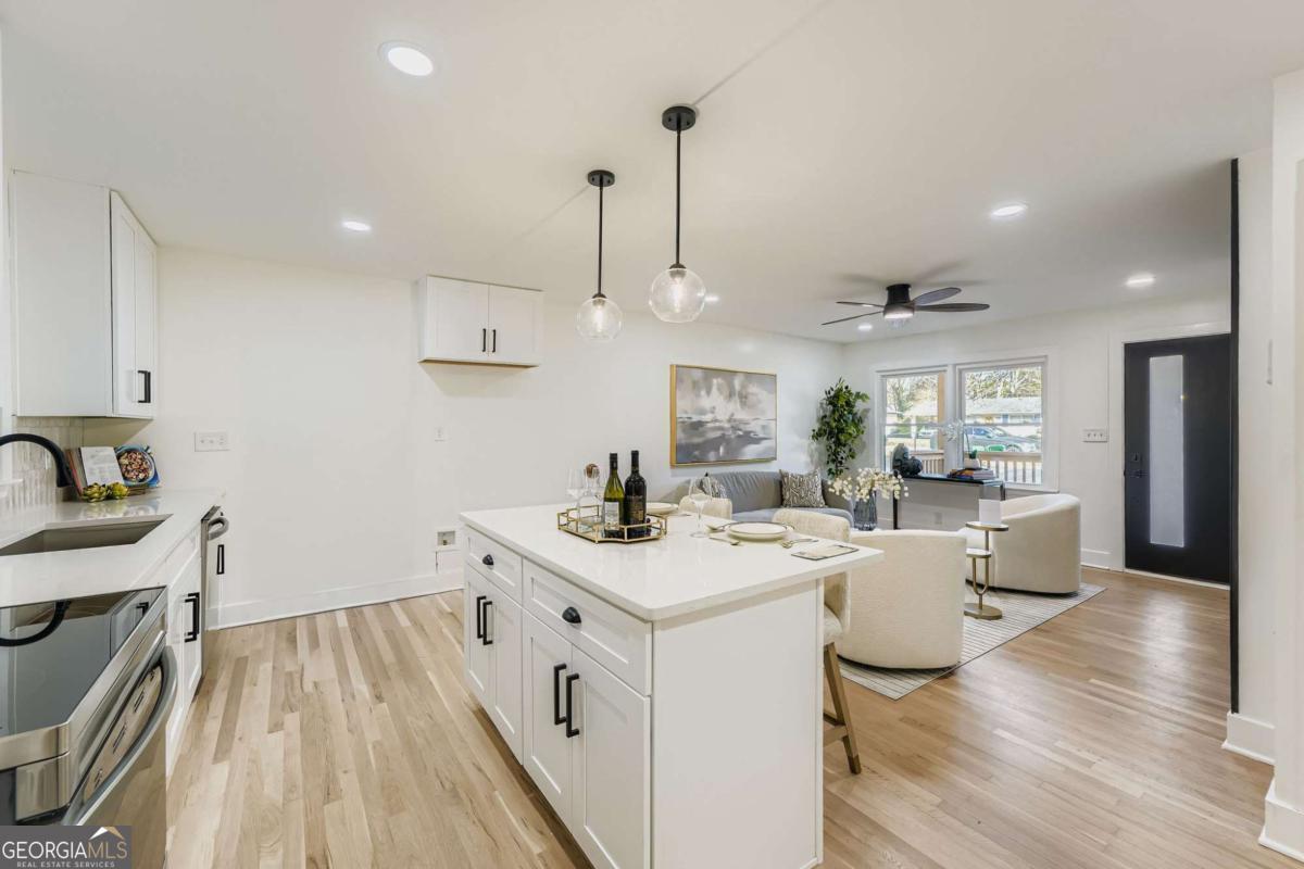 3059 Will Rogers Place Se Property Photo 9