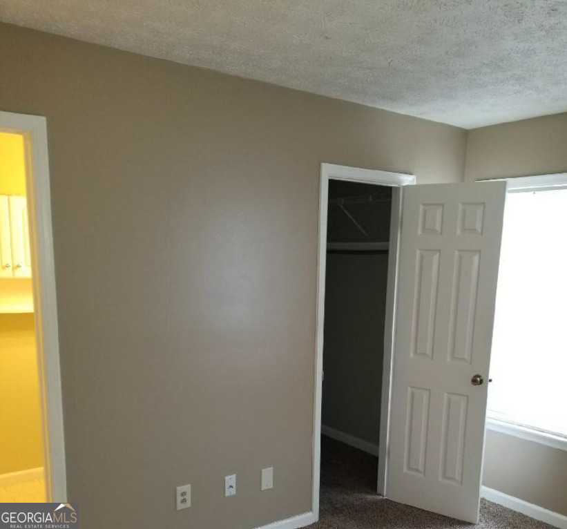 1022 Thornwoode Lane Property Photo 3