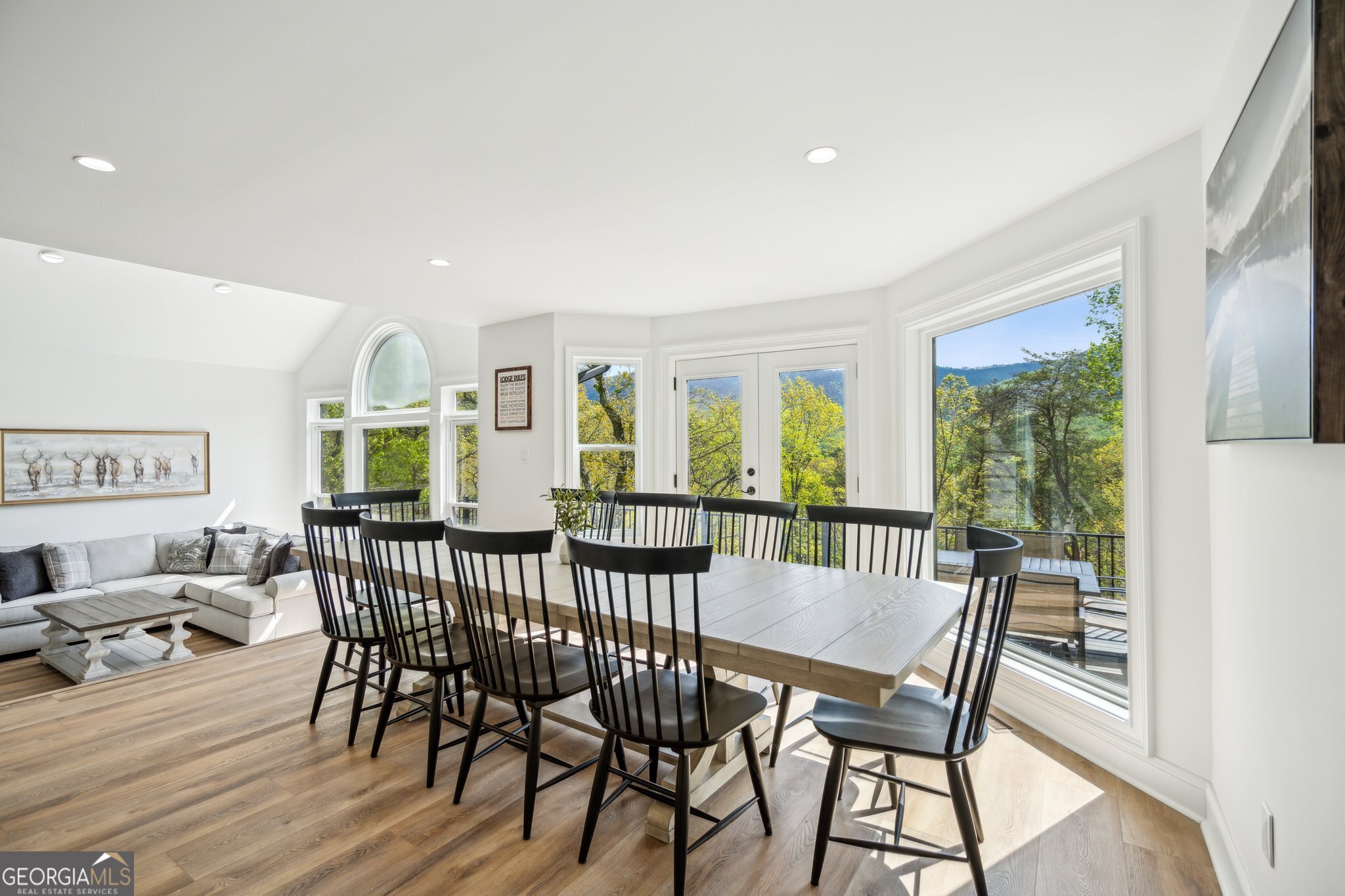 2020 Tamarack Drive Property Photo 11