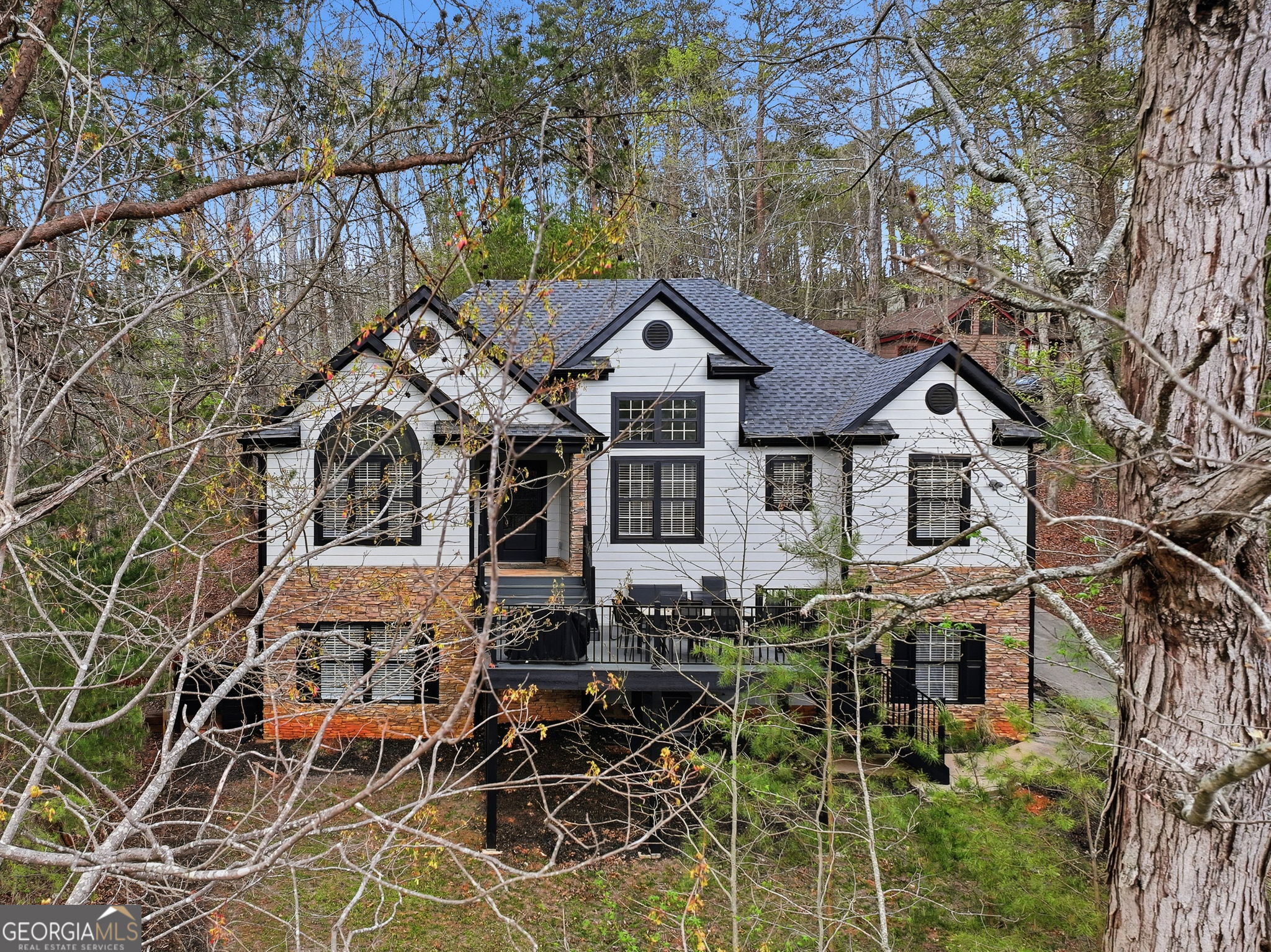 70 Fox Den Circle Property Photo 2
