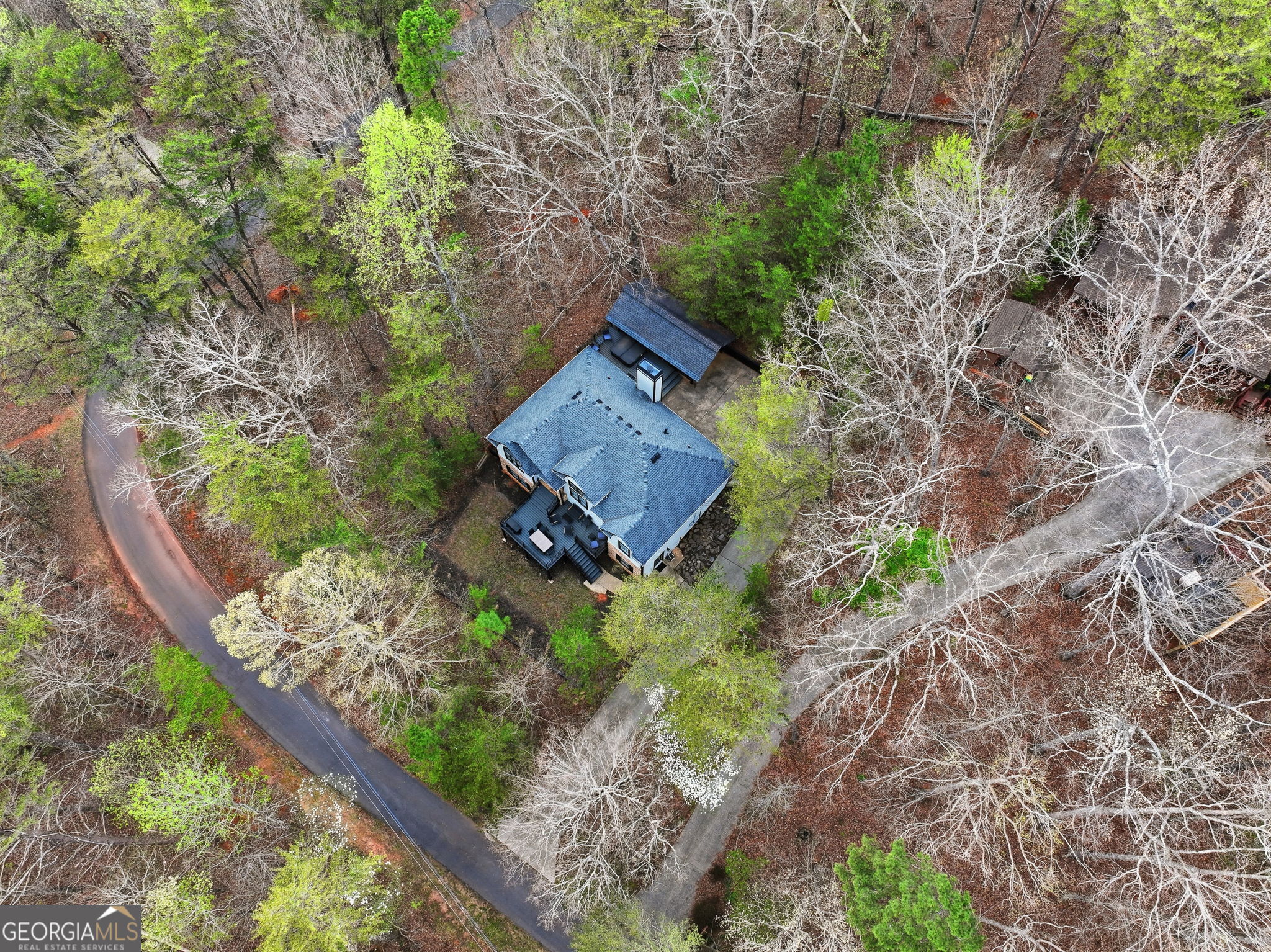 70 Fox Den Circle Property Photo 4