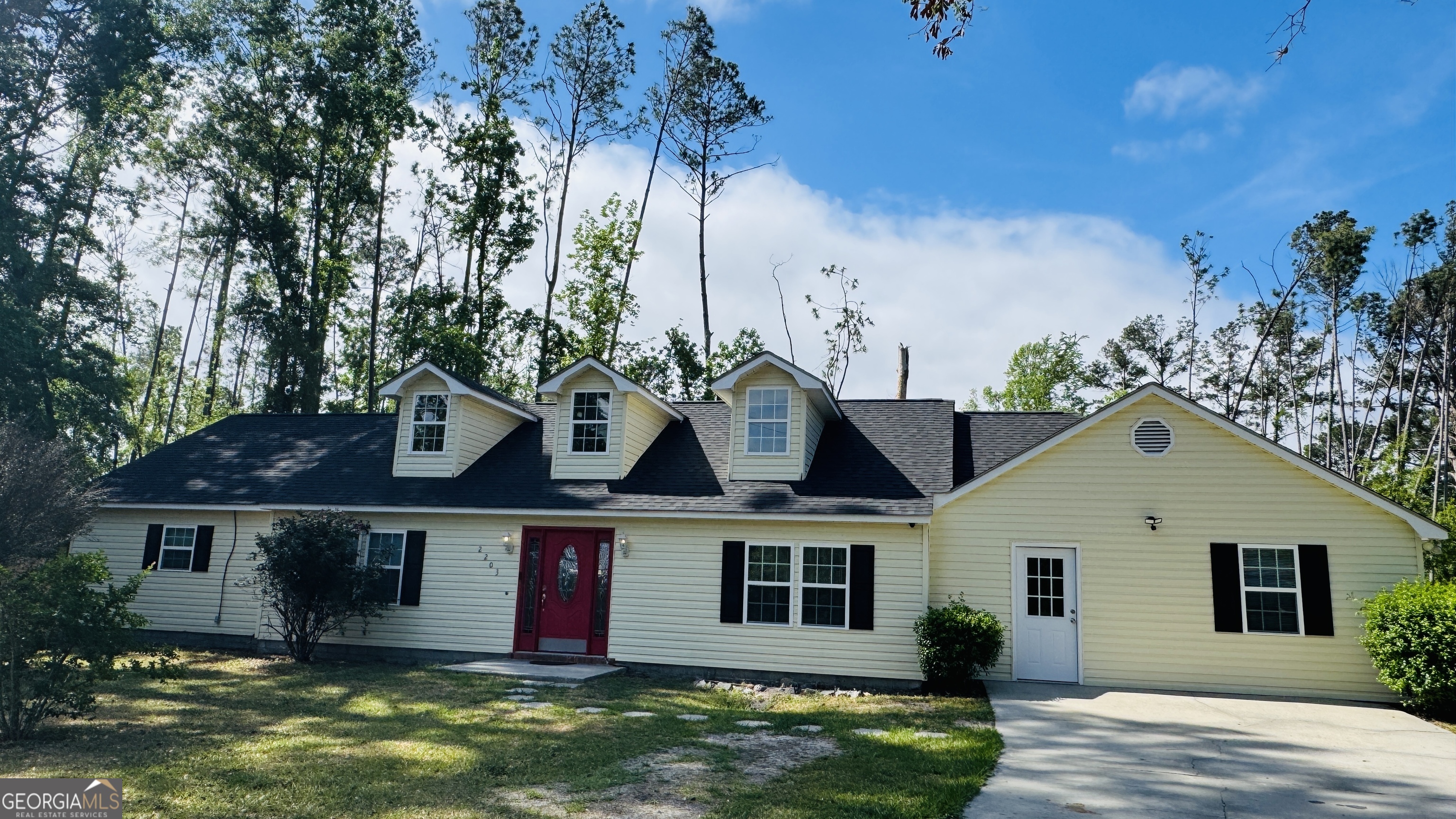 2203 Joyce Court