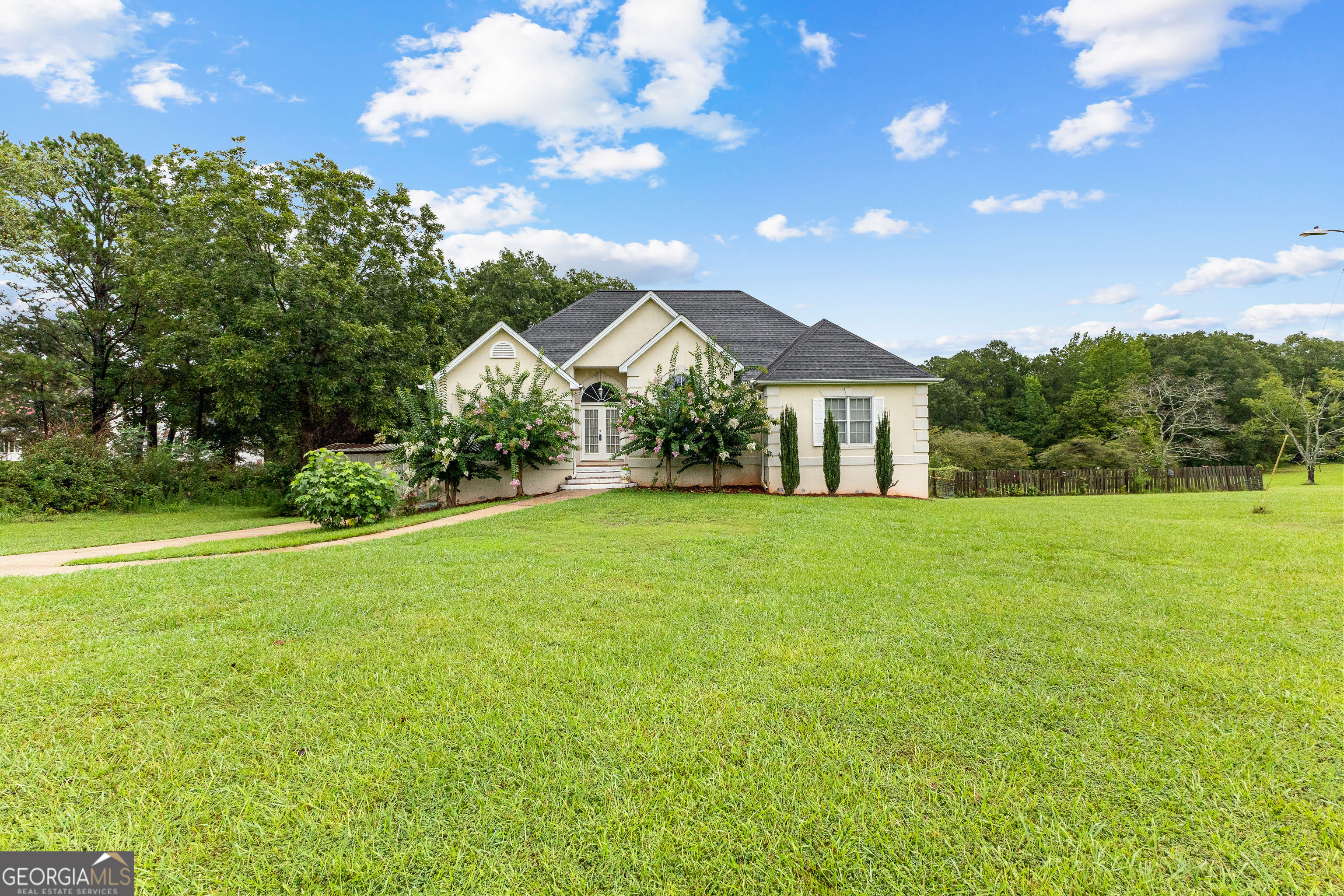 502 N Rover Road Property Photo 1