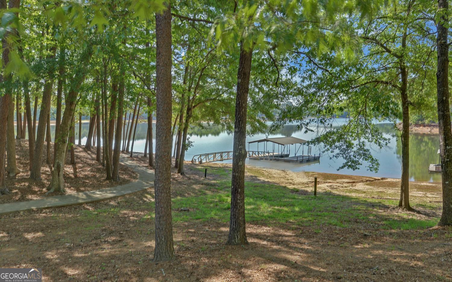 123 Ridgemore Circle Property Photo 3
