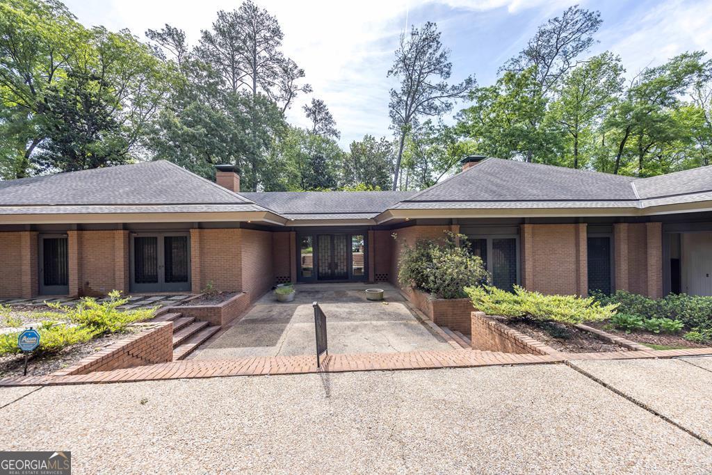 2718 Averett Drive