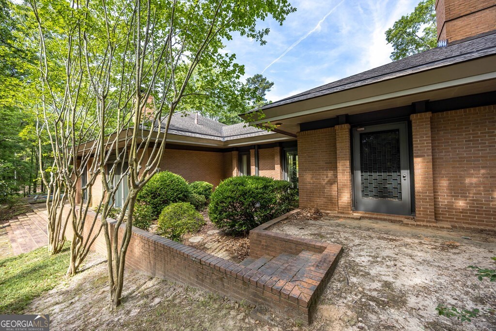 2718 Averett Drive Property Photo 43