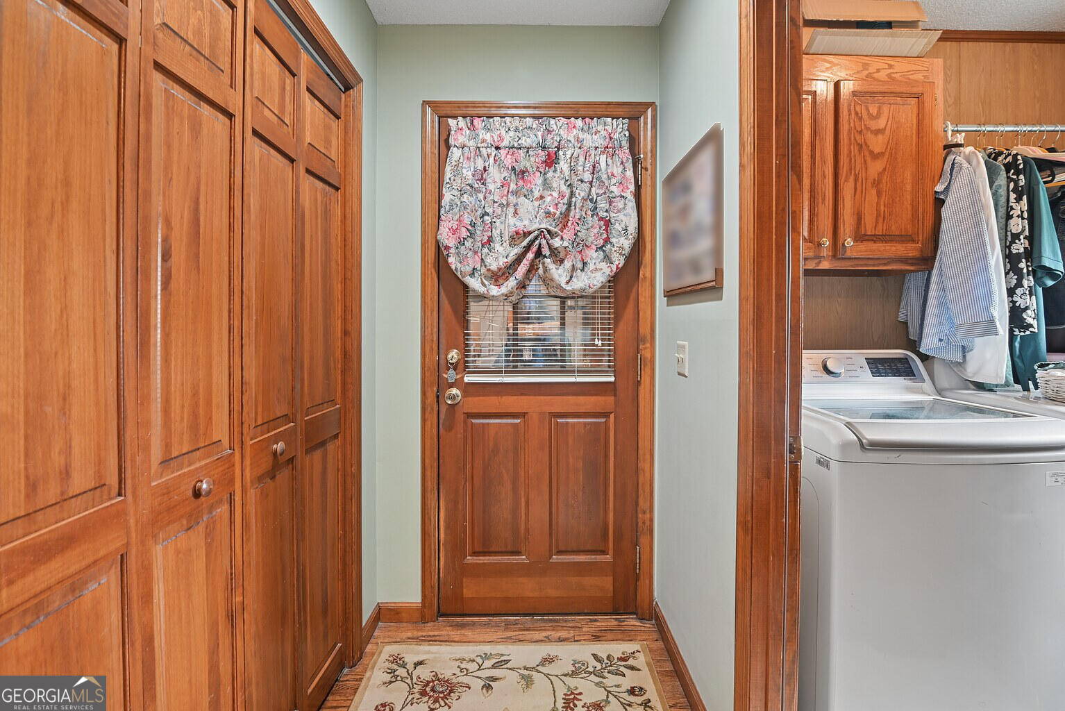3101 Ash Drive Property Photo 2