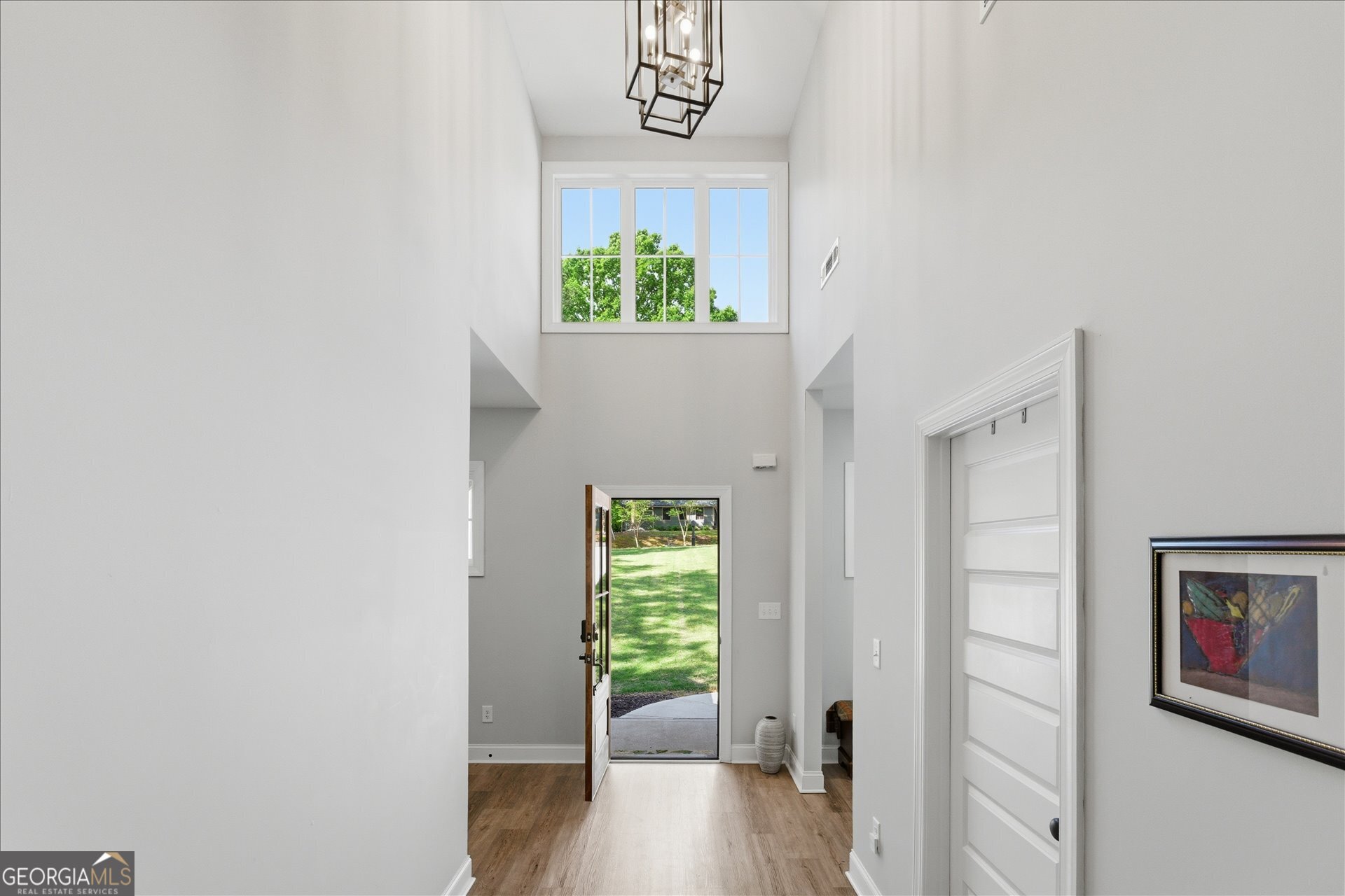 3046 Ridgeview Court Property Photo 4