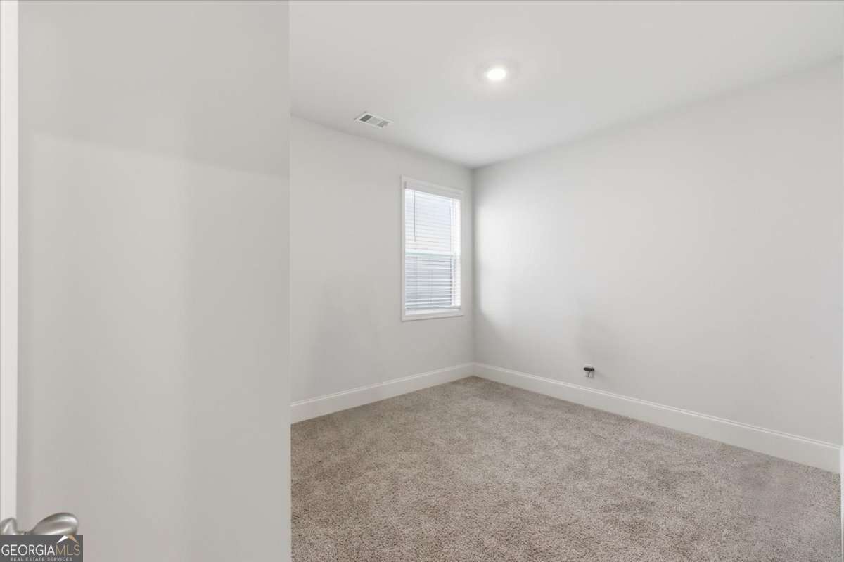 880 Garnet Drive Property Photo 13