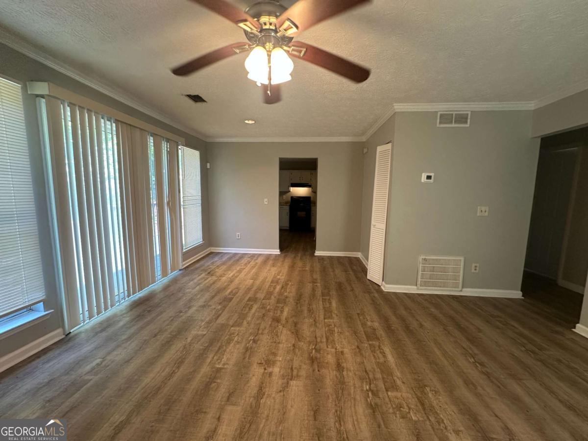 358 Pin Oak Court Sw Property Photo 10