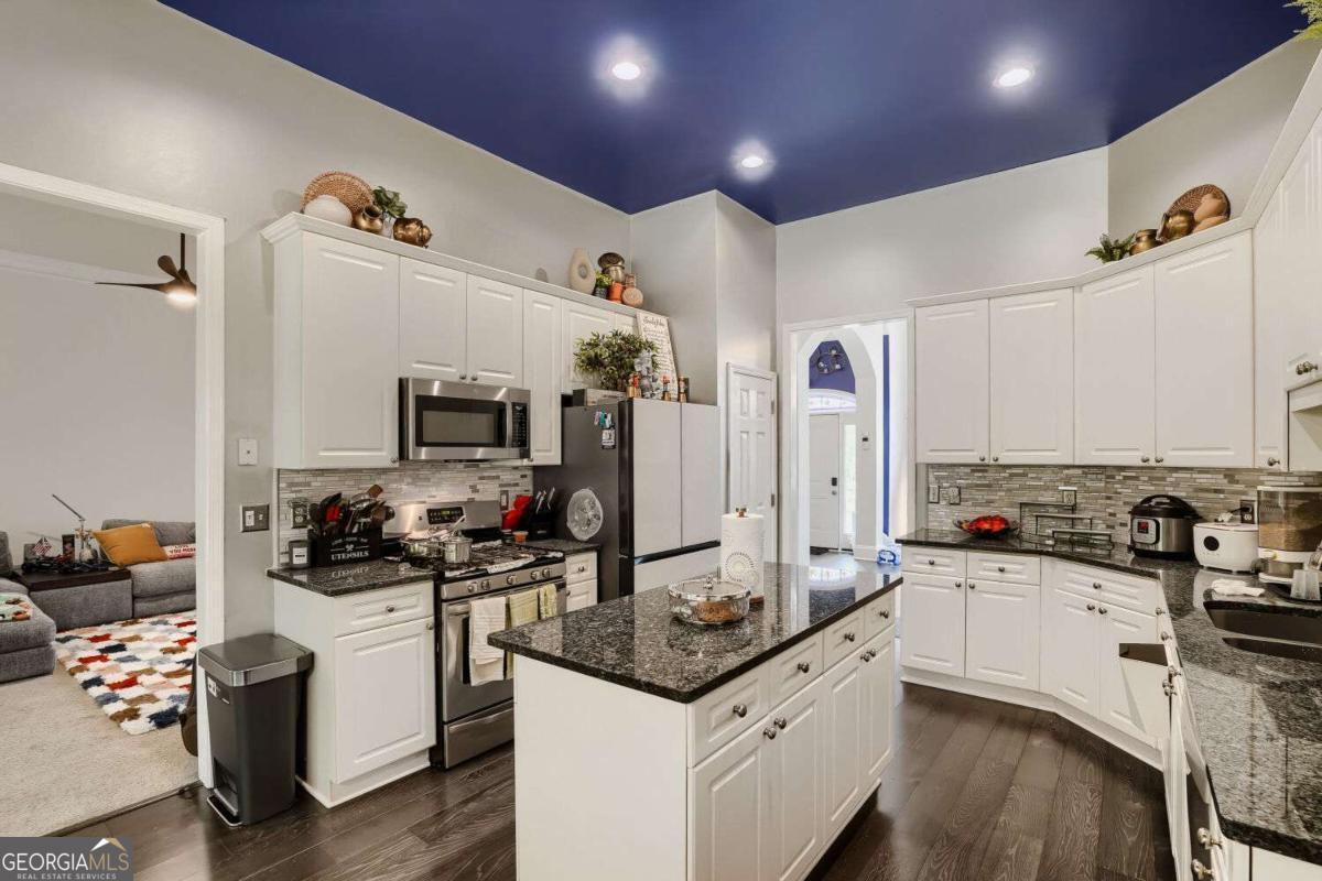 3000 Barimore Place Property Photo 10