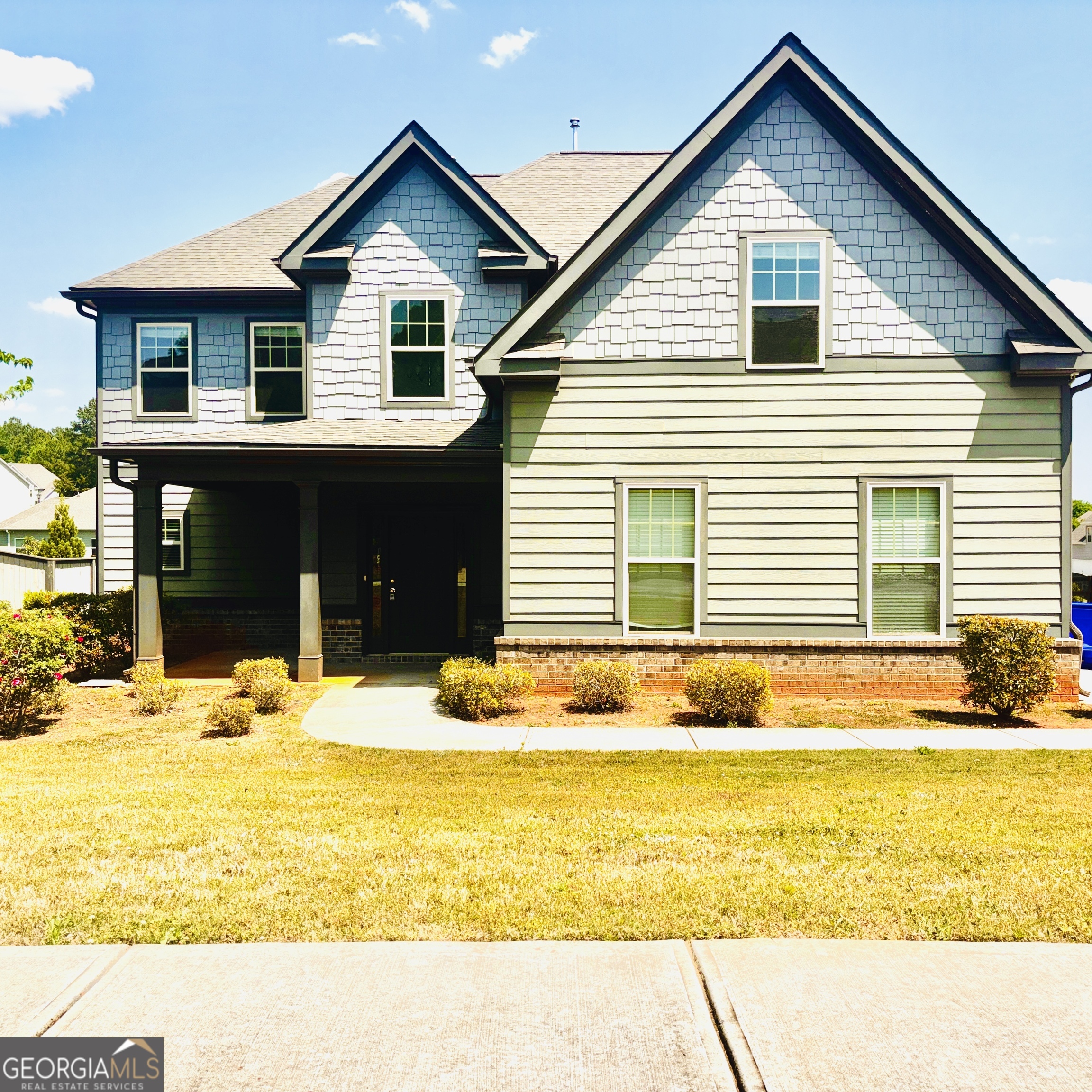 1915 Highland Creek Drive Property Photo 1