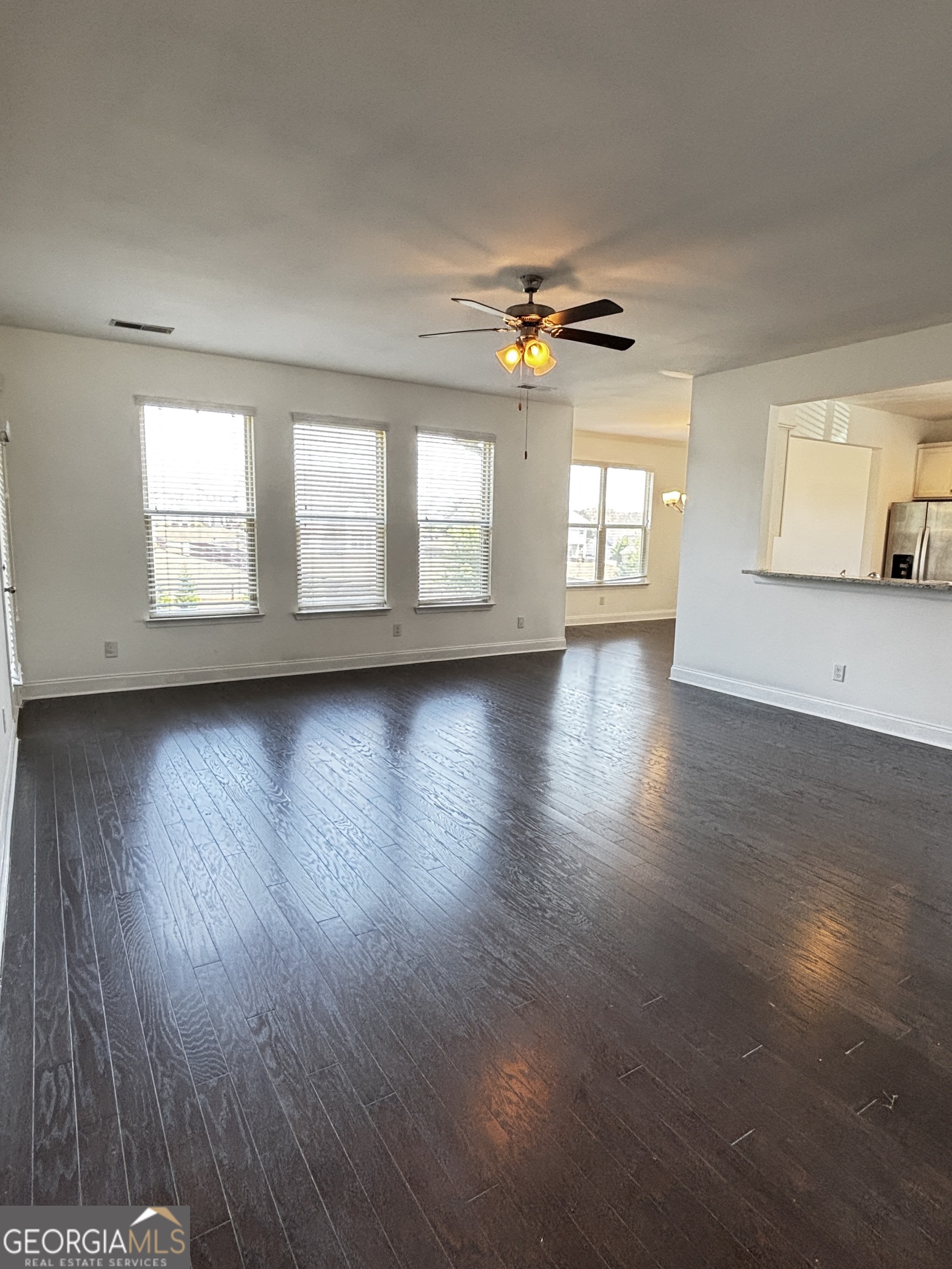1915 Highland Creek Drive Property Photo 16