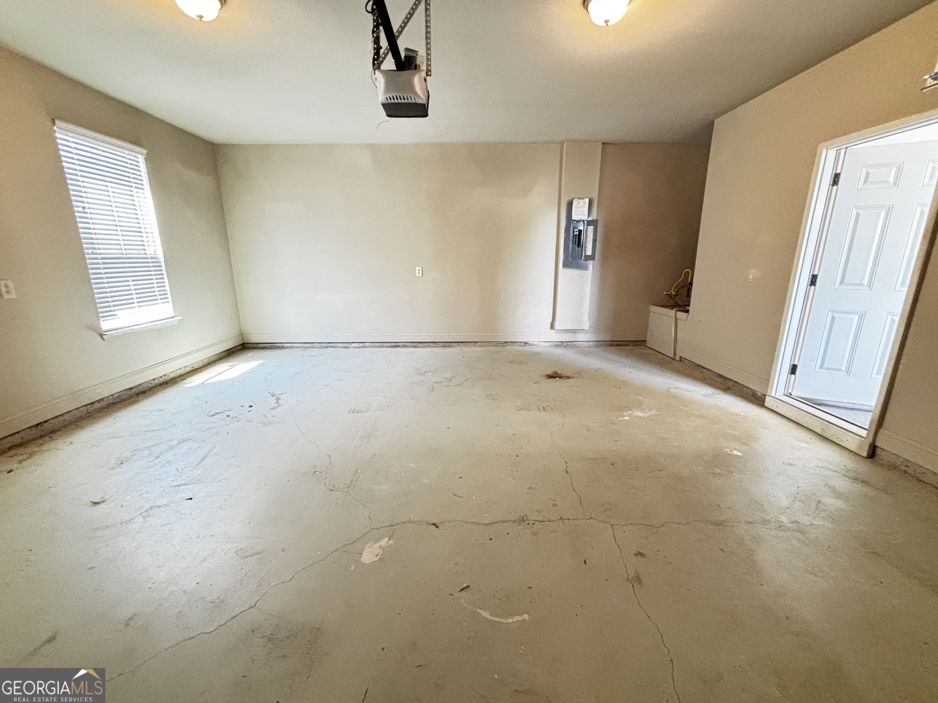1915 Highland Creek Drive Property Photo 25