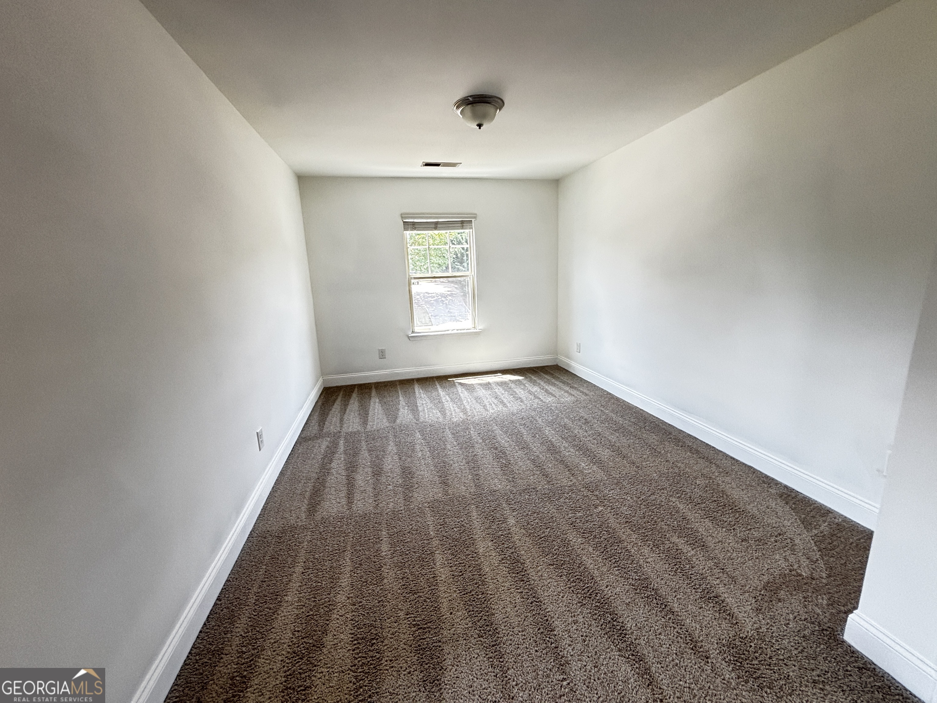 1915 Highland Creek Drive Property Photo 30